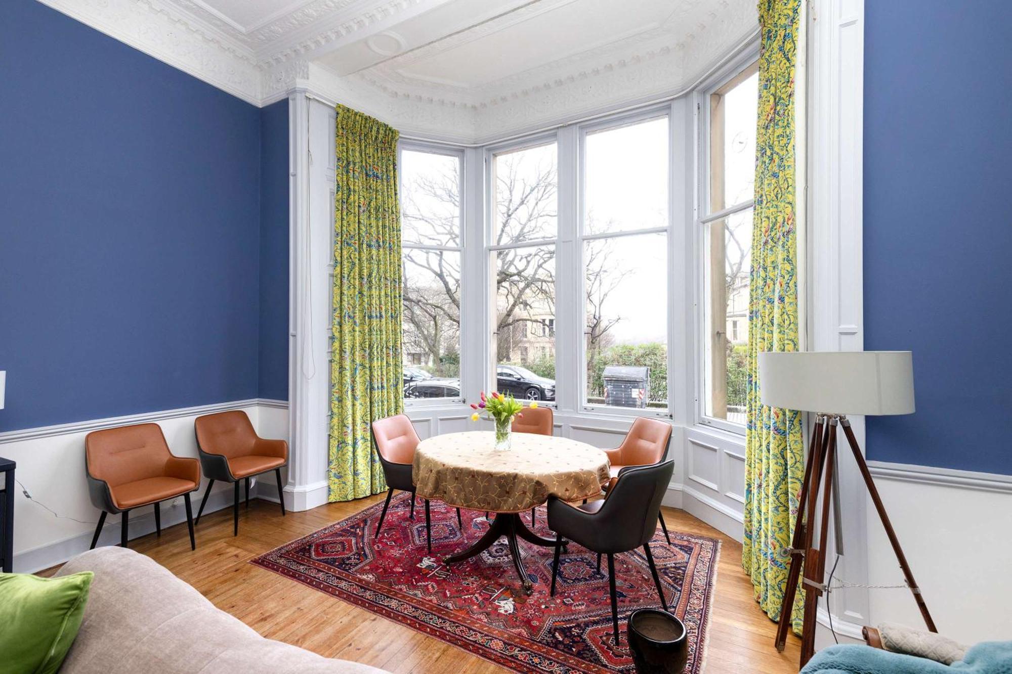 Joivy Spacious 2-bedroom Ground Floor Flat *