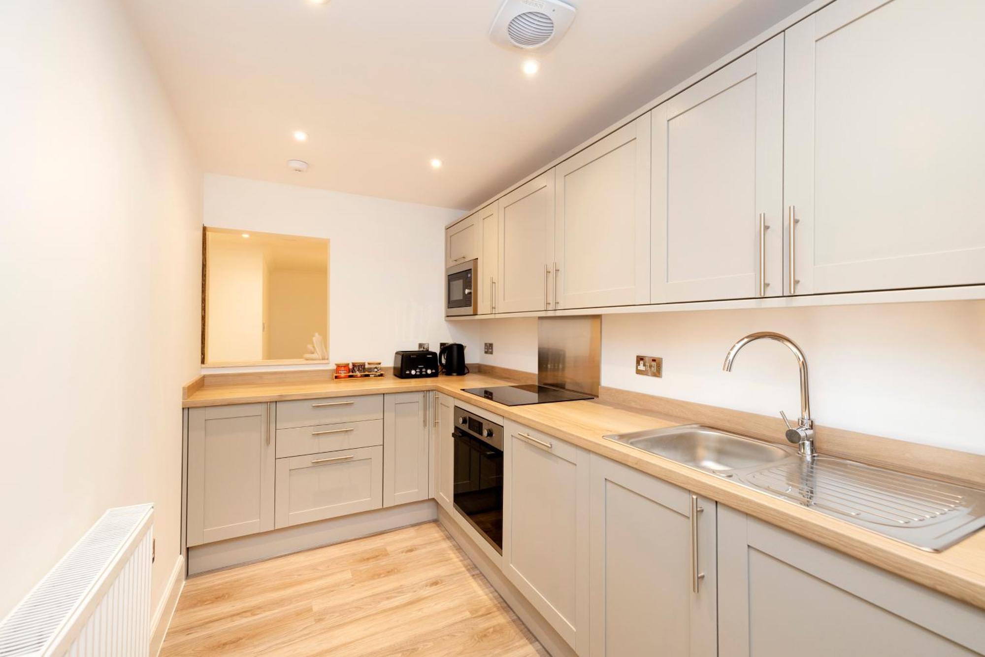 Joivy 3br Flat In Haymarket With Free Parking Apartment *