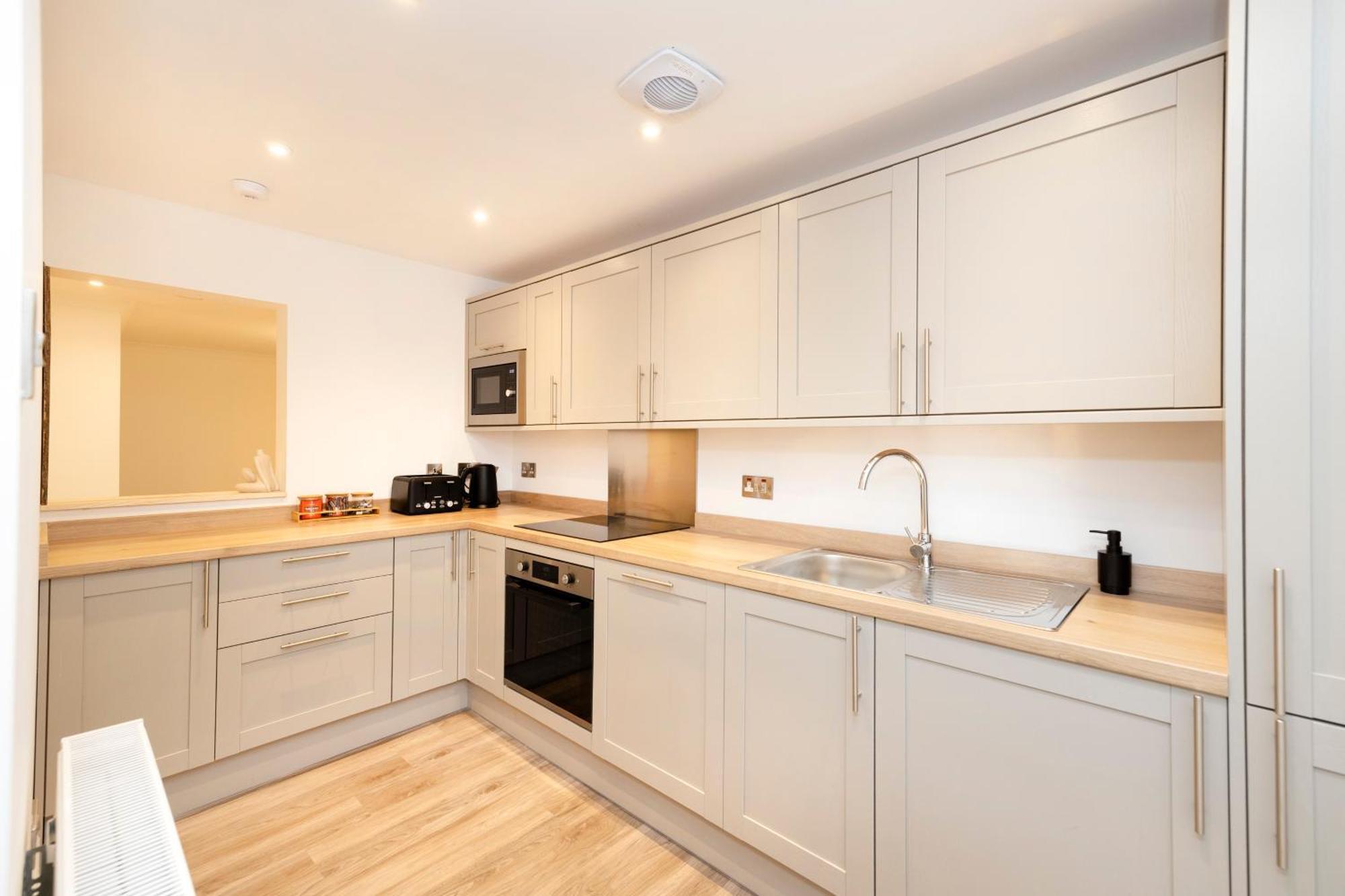 Joivy 3br Flat In Haymarket With Free Parking Apartment
