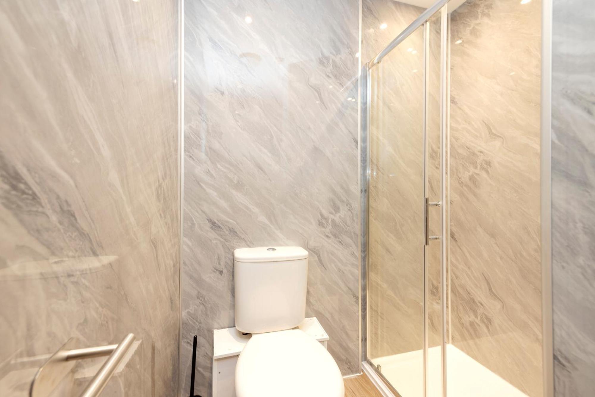Joivy 3br Flat In Haymarket With Free Parking Apartment *