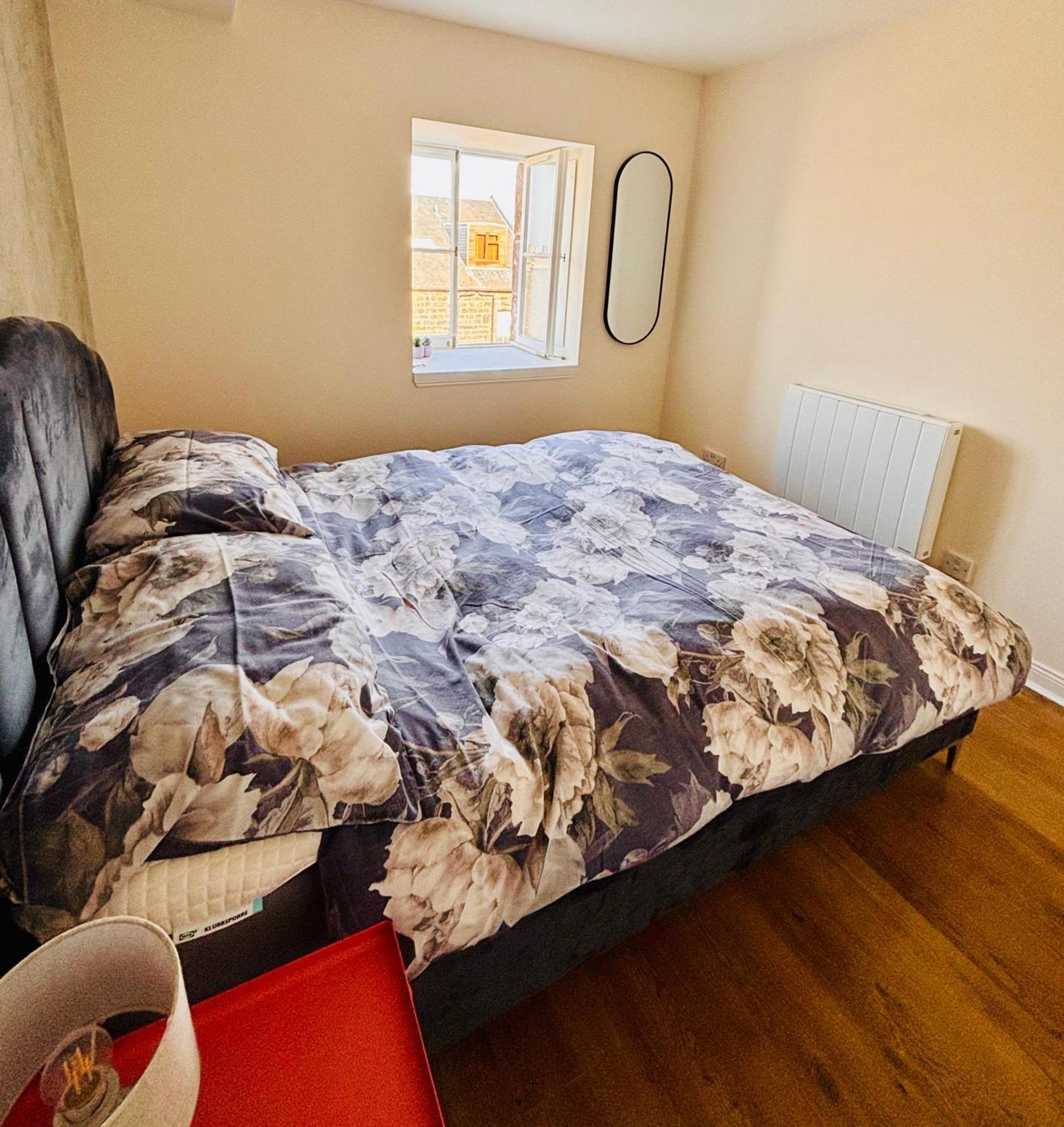The Shore Modern 2 Bedroom Apartment *