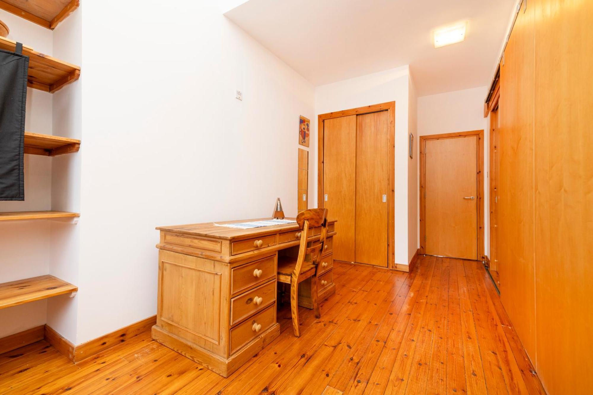 Apartment New Town Deluxe With Terrace *
