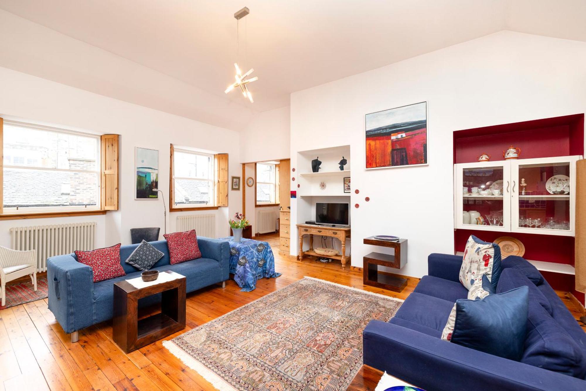 New Town Deluxe With Terrace