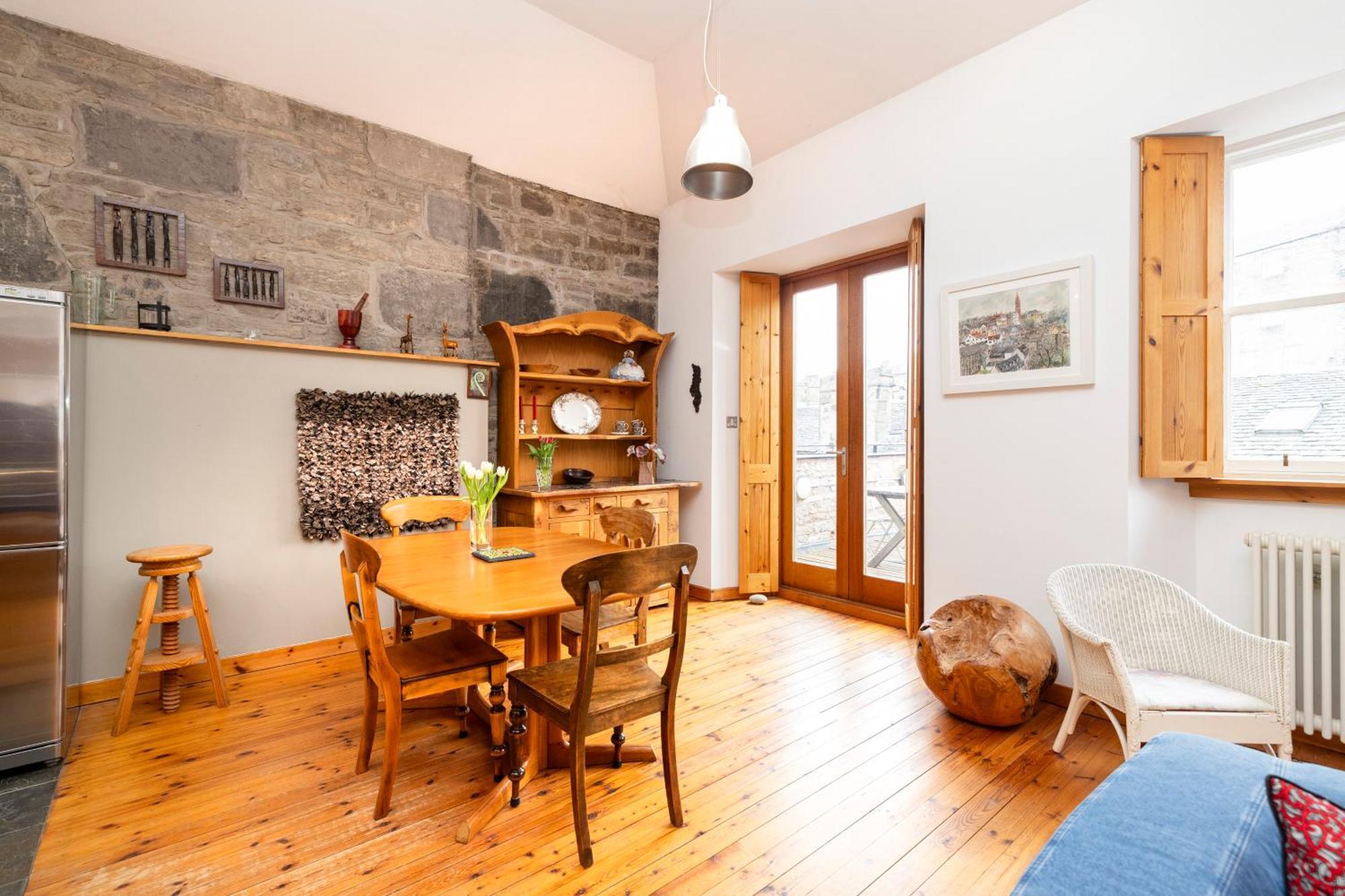 New Town Deluxe With Terrace Apartment *