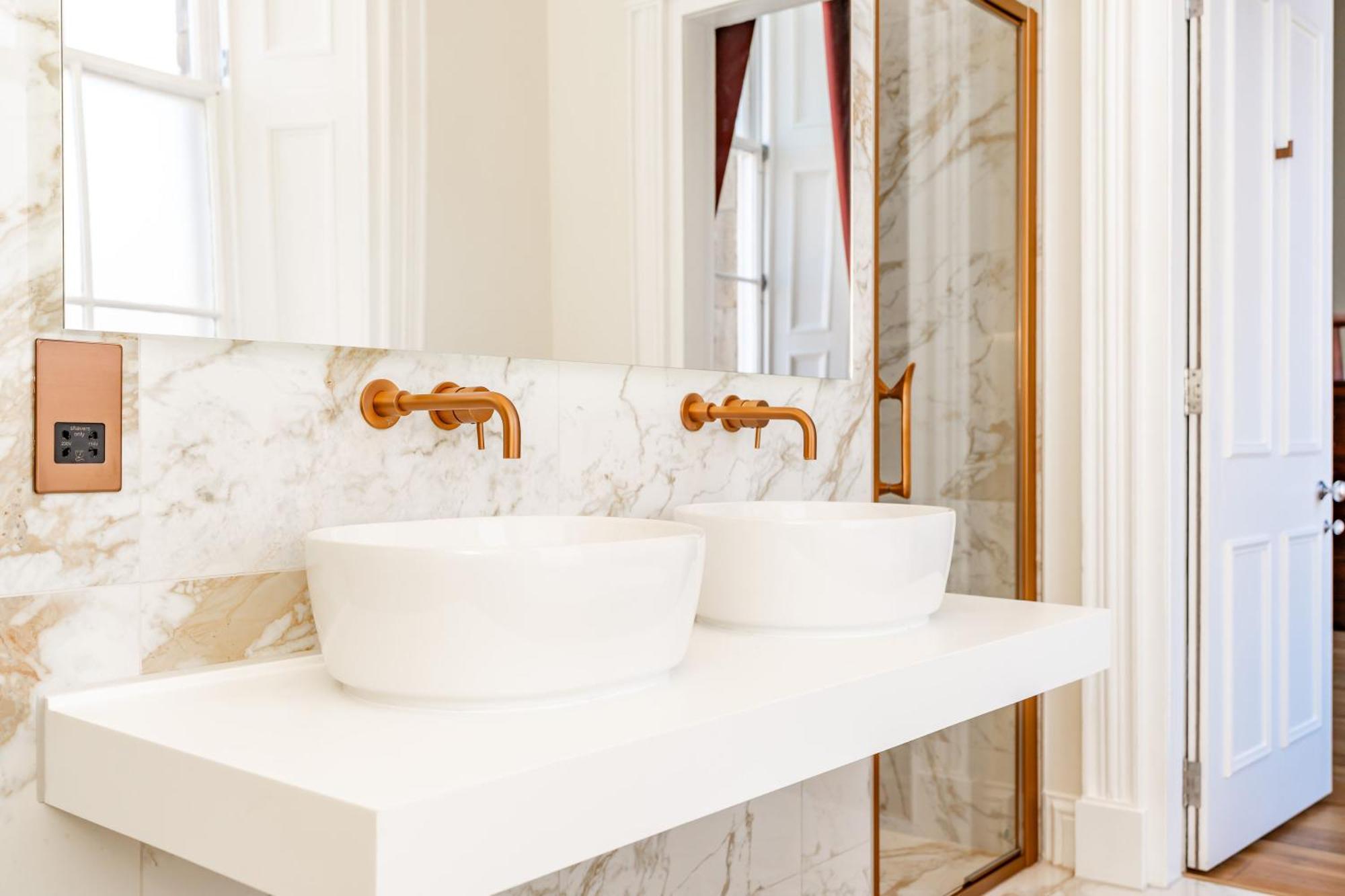 Dragon Luxury At 9 Albyn Place Apartment *