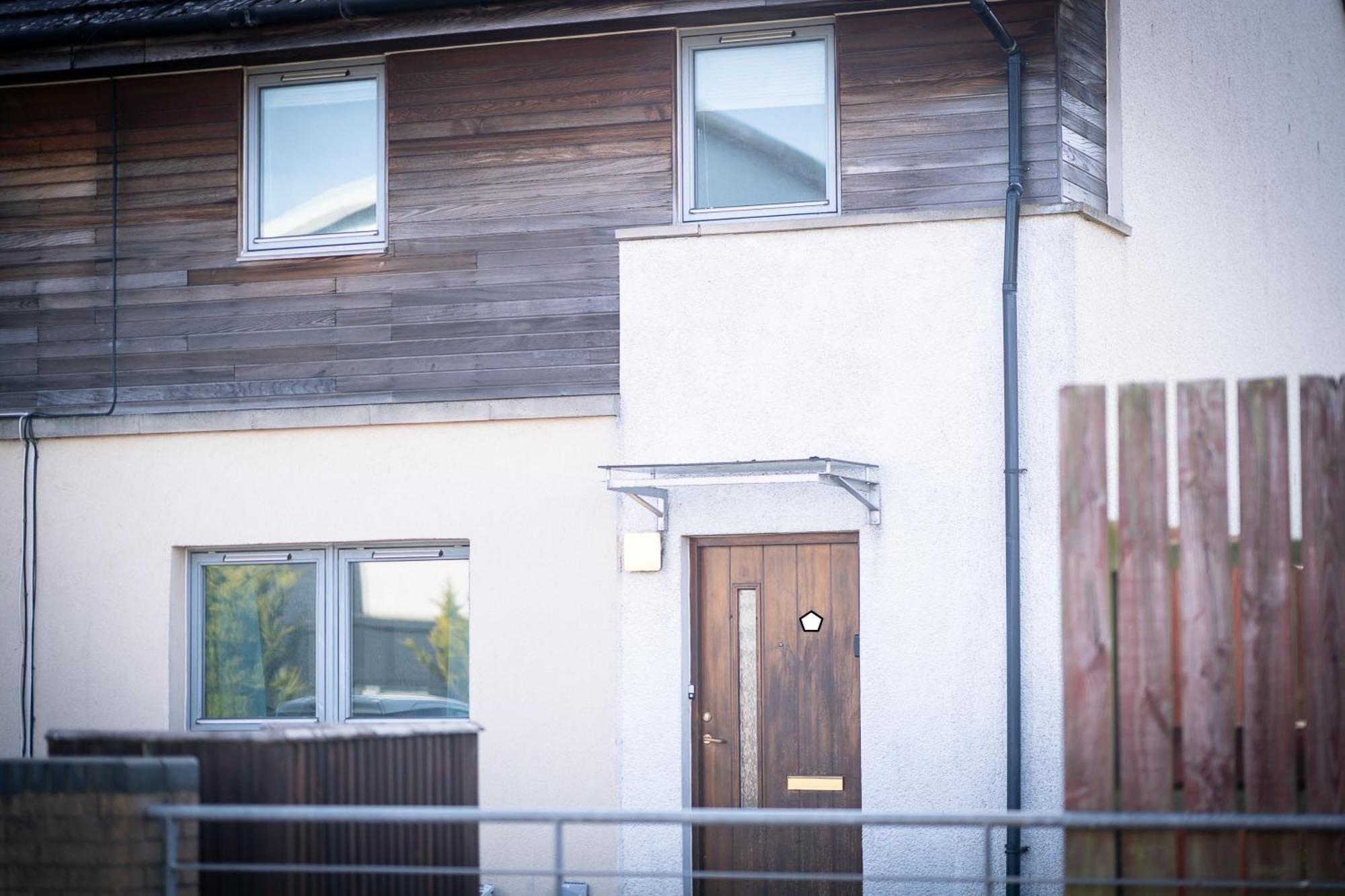 Luxury 3-bed Townhouse With Free Parking And