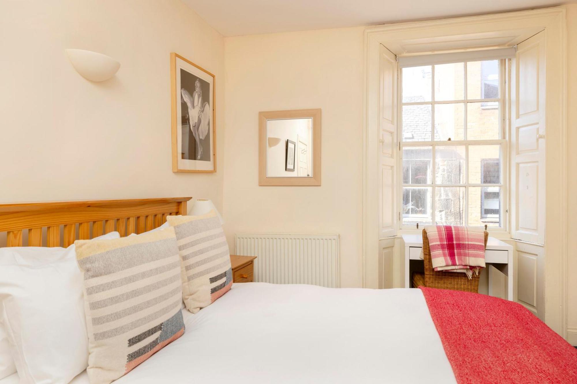 Joivy Gorgeous 2-bed Flat Near Castle