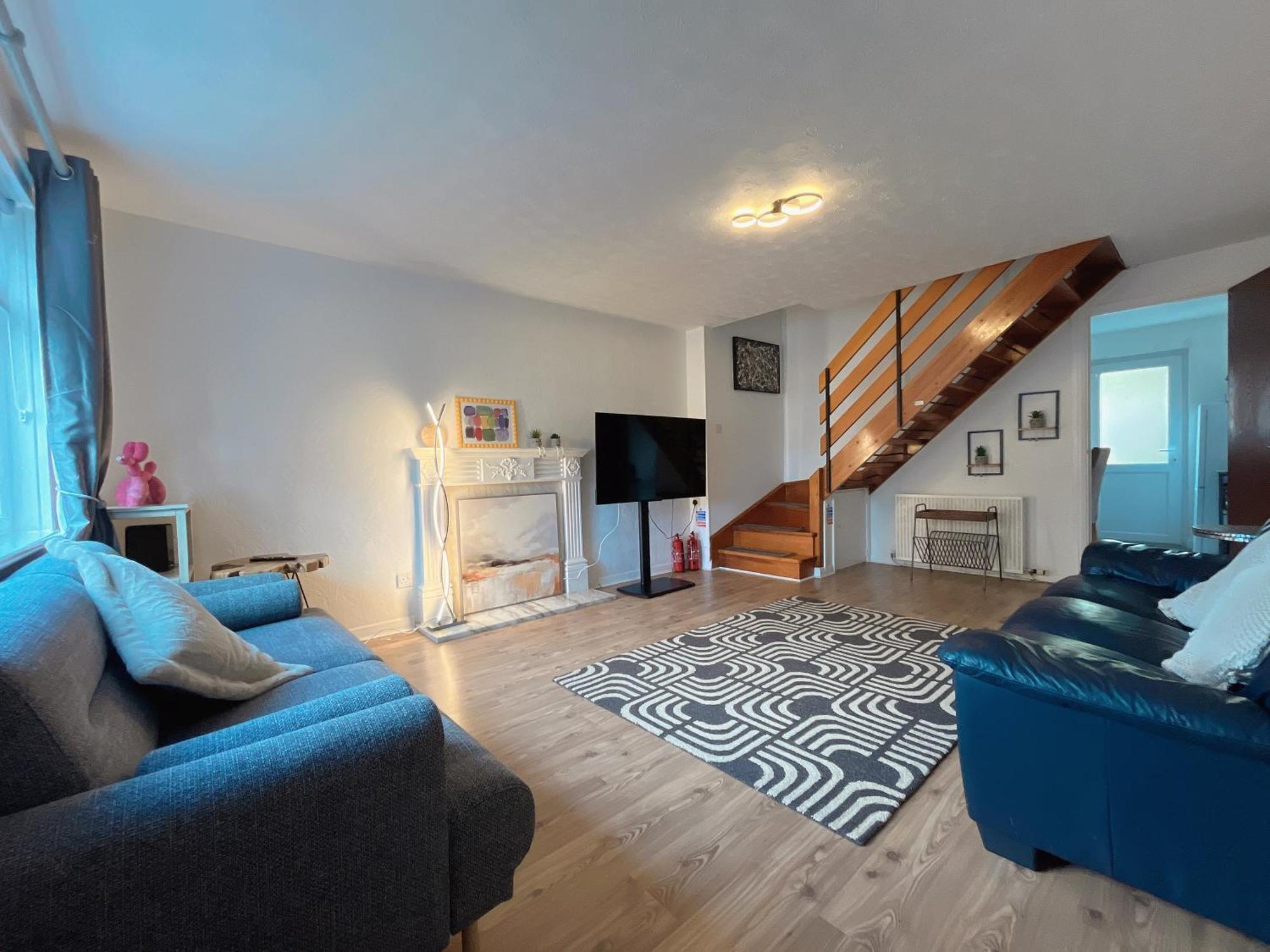 Apartment Cozy 2 Bedrooms With Private Parking Space And Garden *