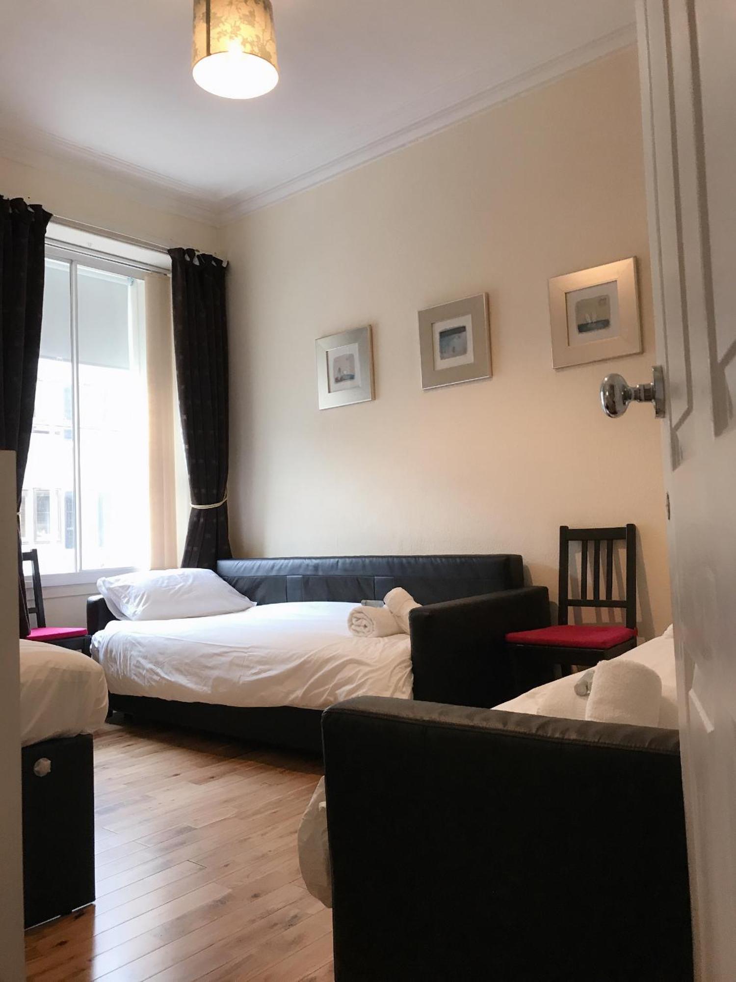 Homestay Private Double Bedroom Close To Uni *