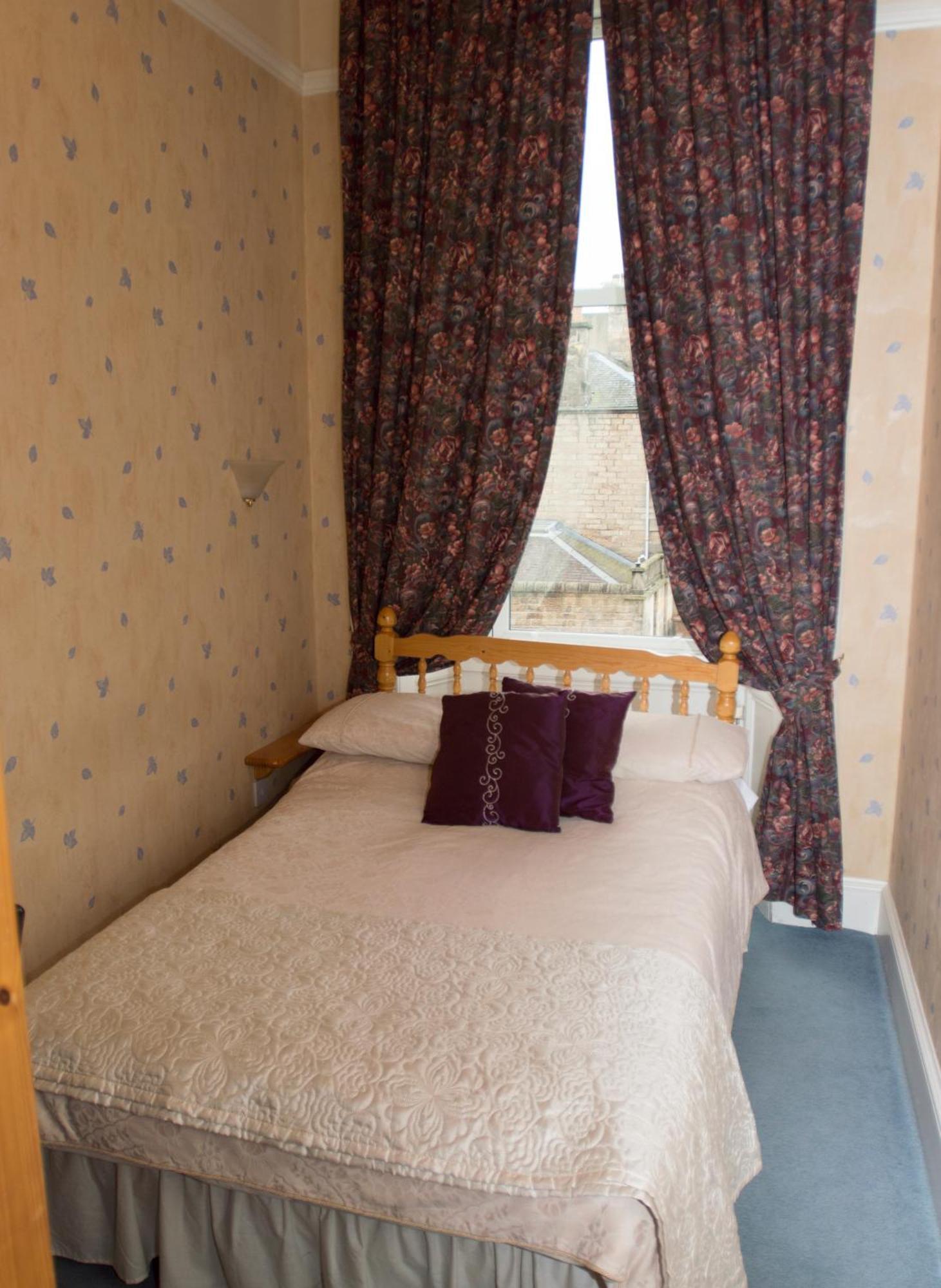 Gifford House Guest house 4*