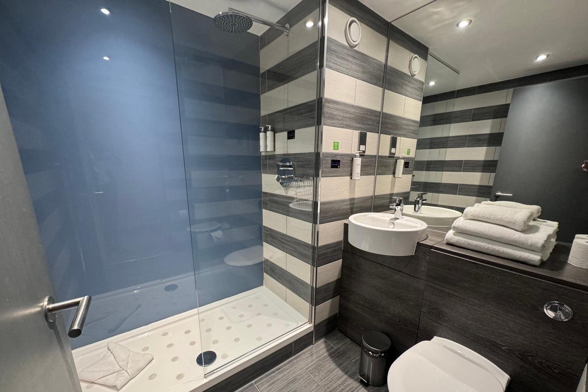 Hotel Village 4*