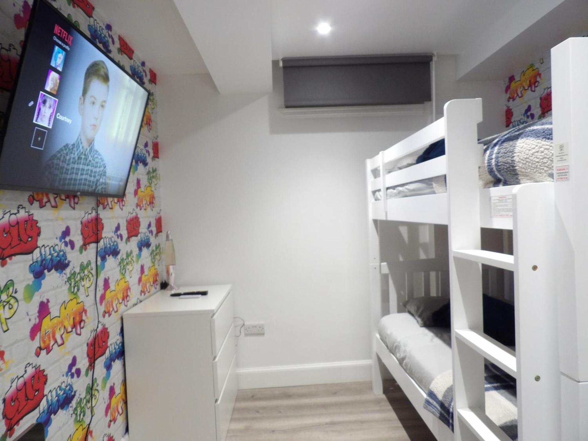 Lovely 3 Bedroom With Private Garden In Centre