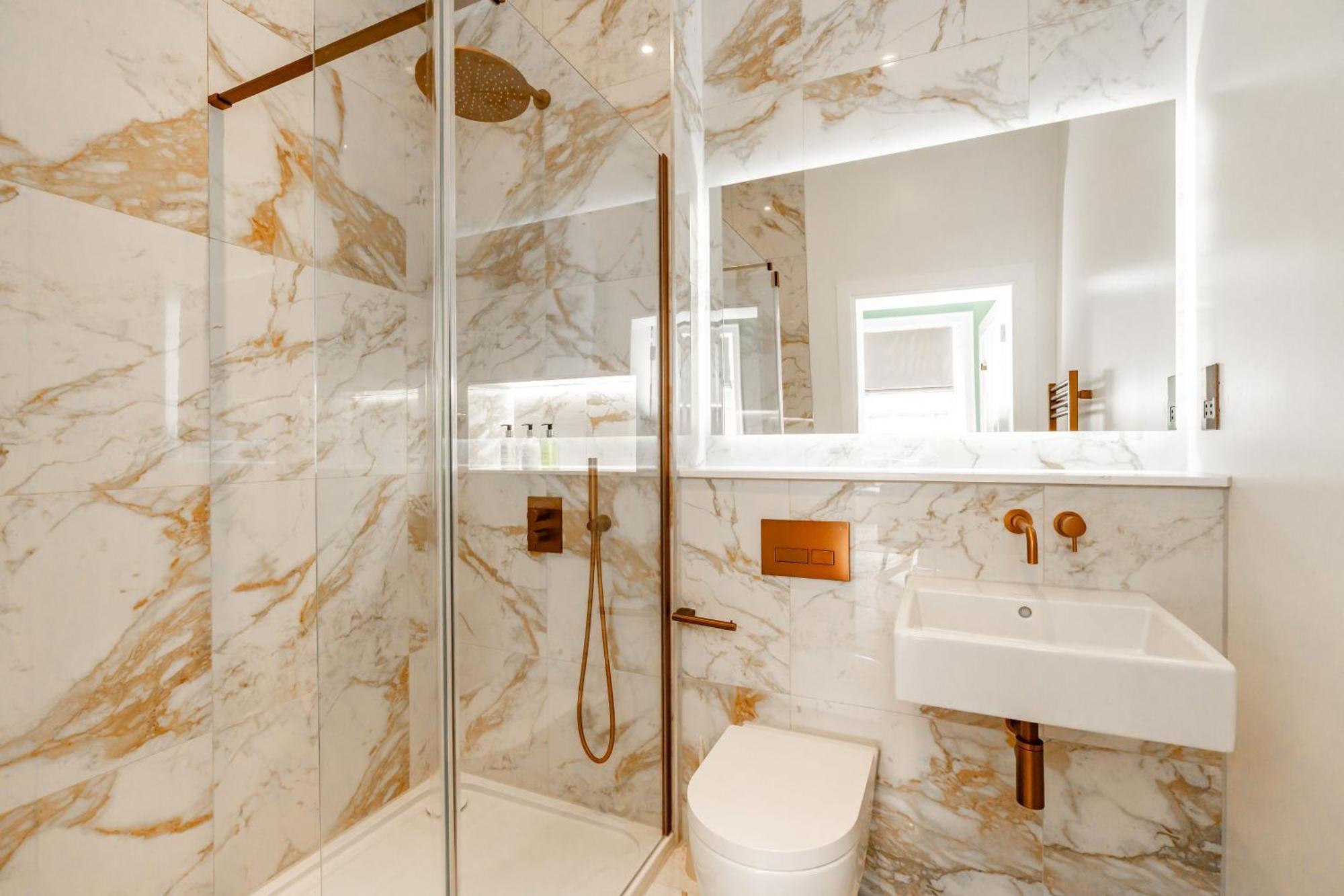 Apartment Dragon Luxury At 9 Albyn Place Edinburgh