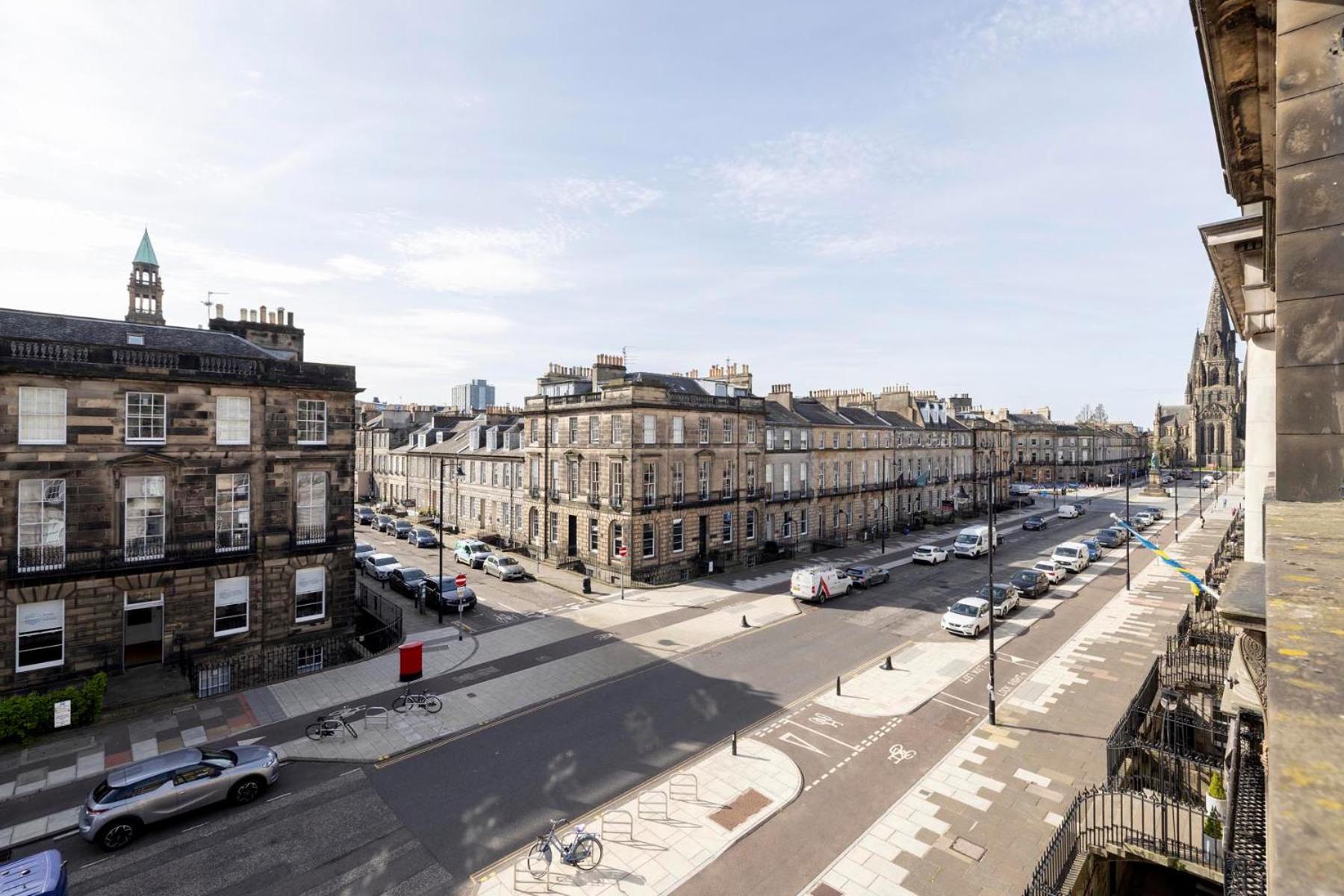 Melville Street Townhouse *
