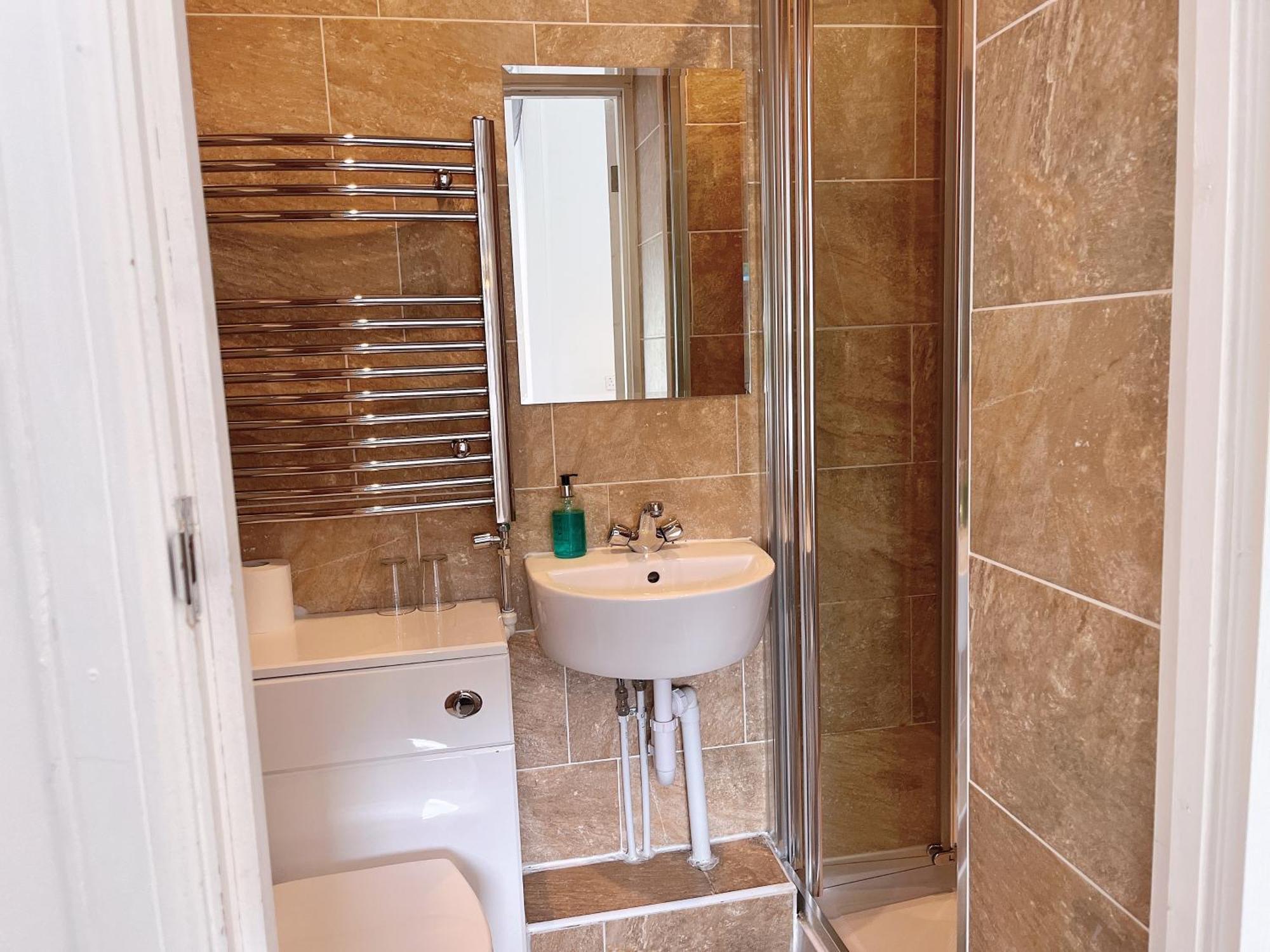 Allison House 16 Guest house 4*