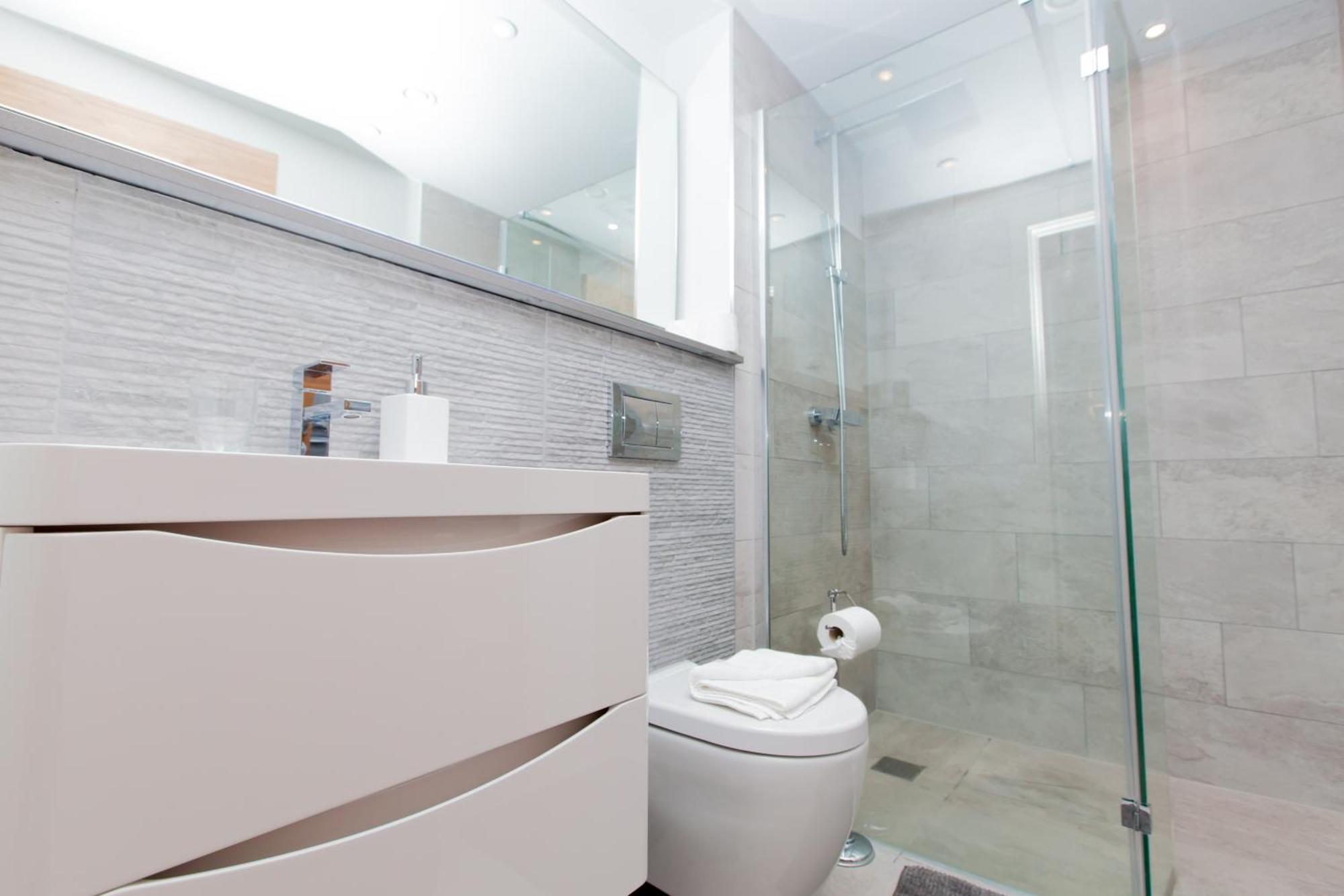 Apartment Luxurious - Sleeps 6