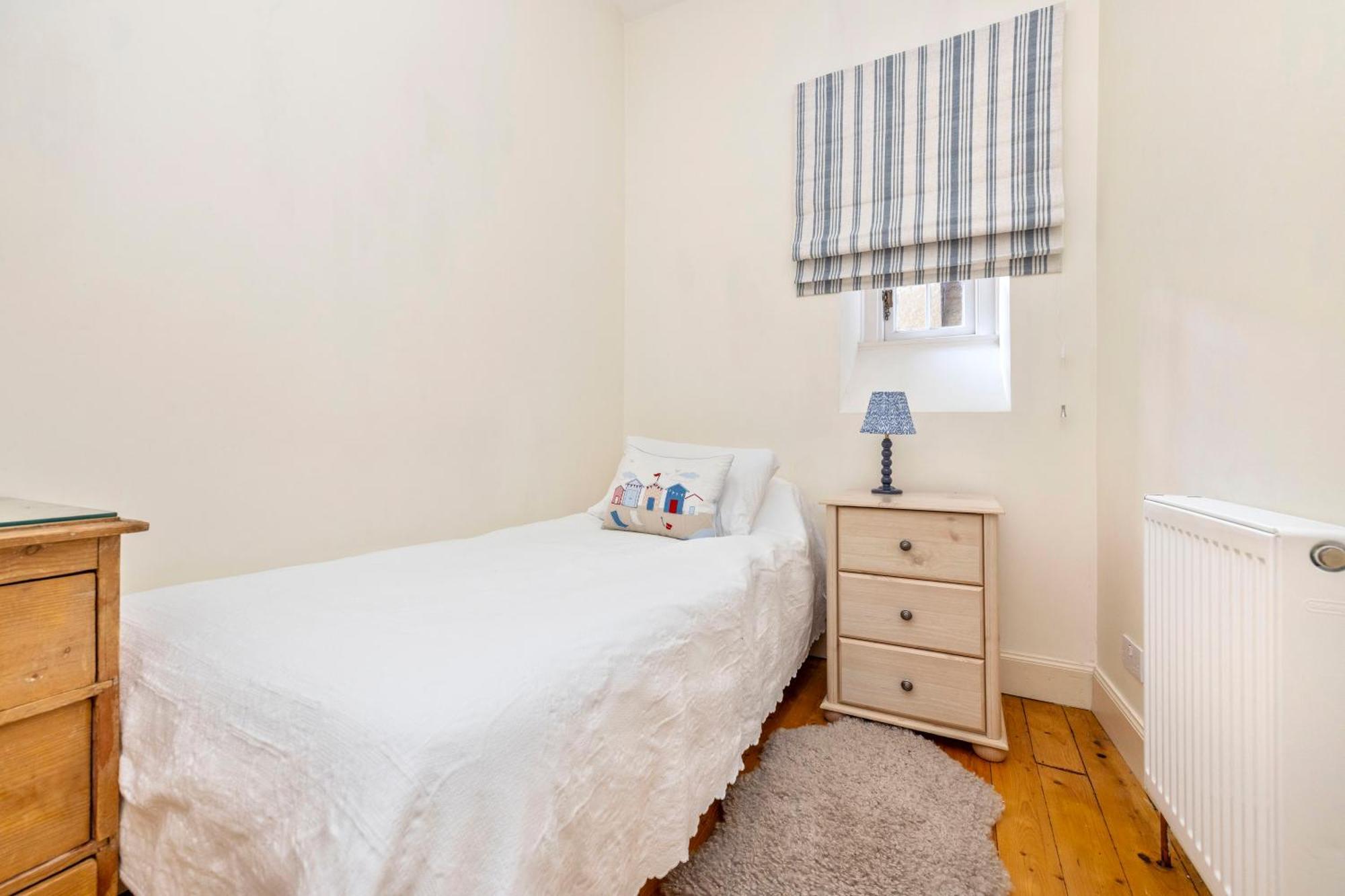 Charming 2-bedroom 2-bathroom