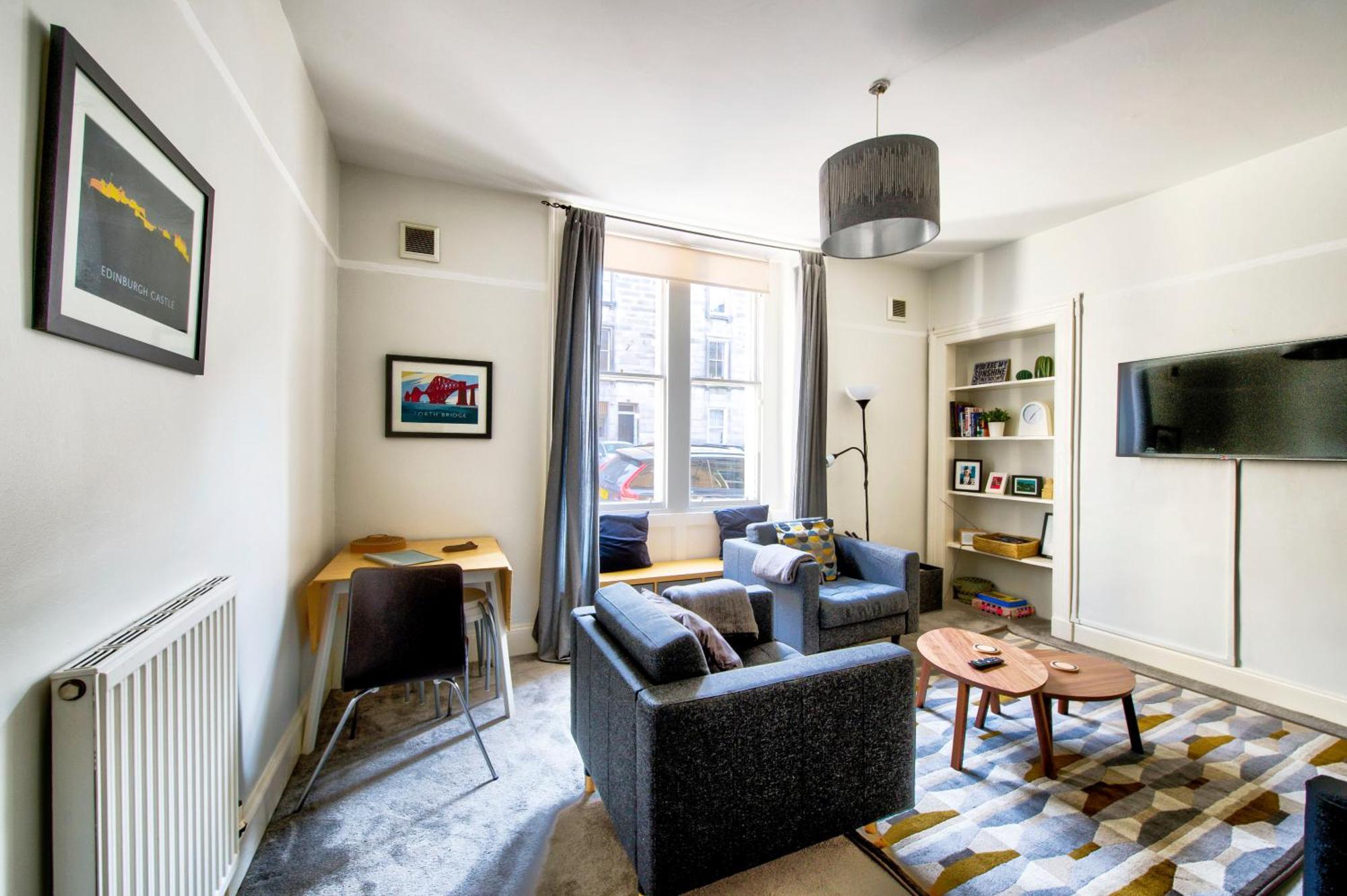 Grindlay St - Fantastic 2br In Theatre District Apartment
