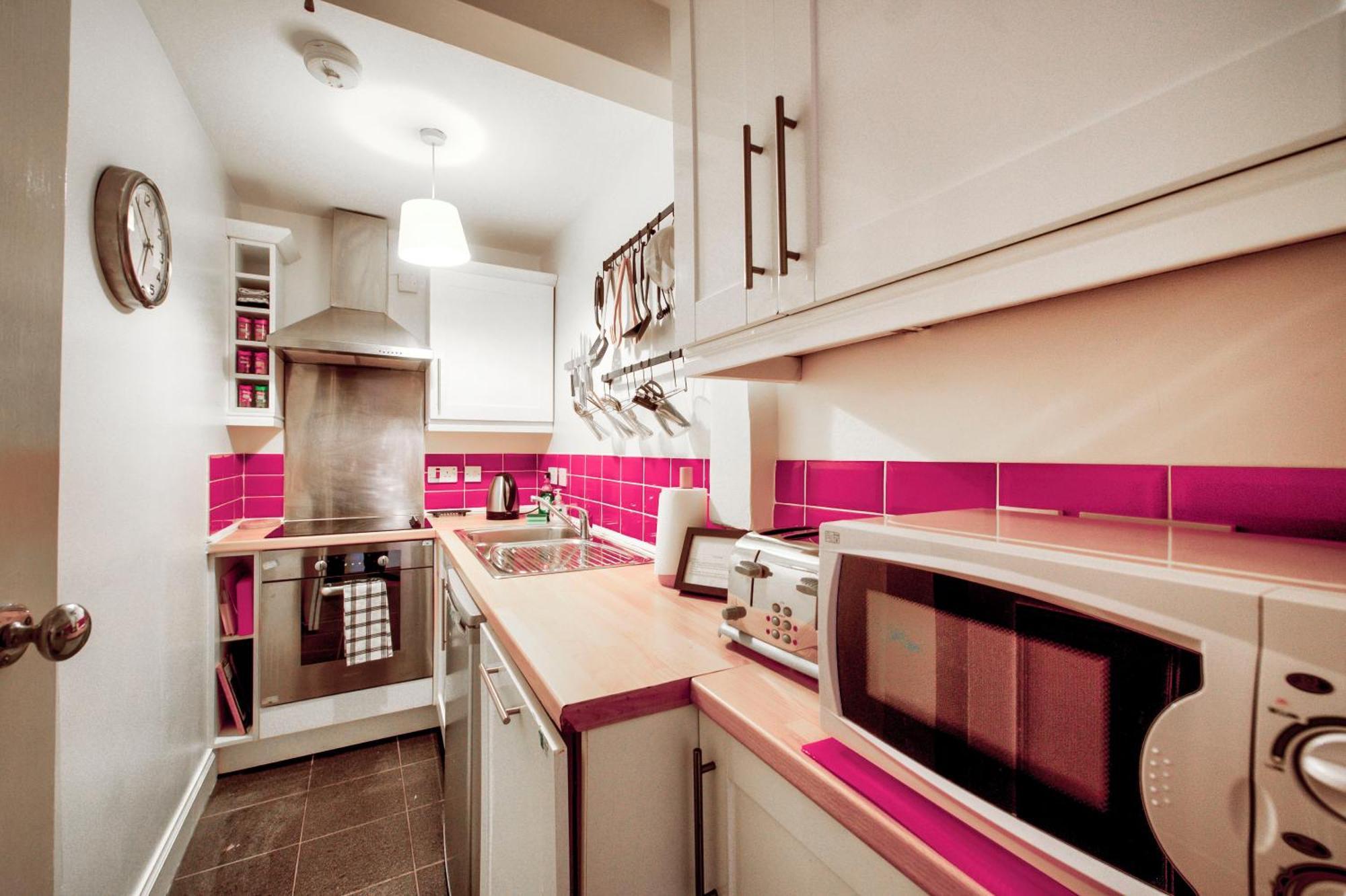 Grindlay St - Fantastic 2br In Theatre District *