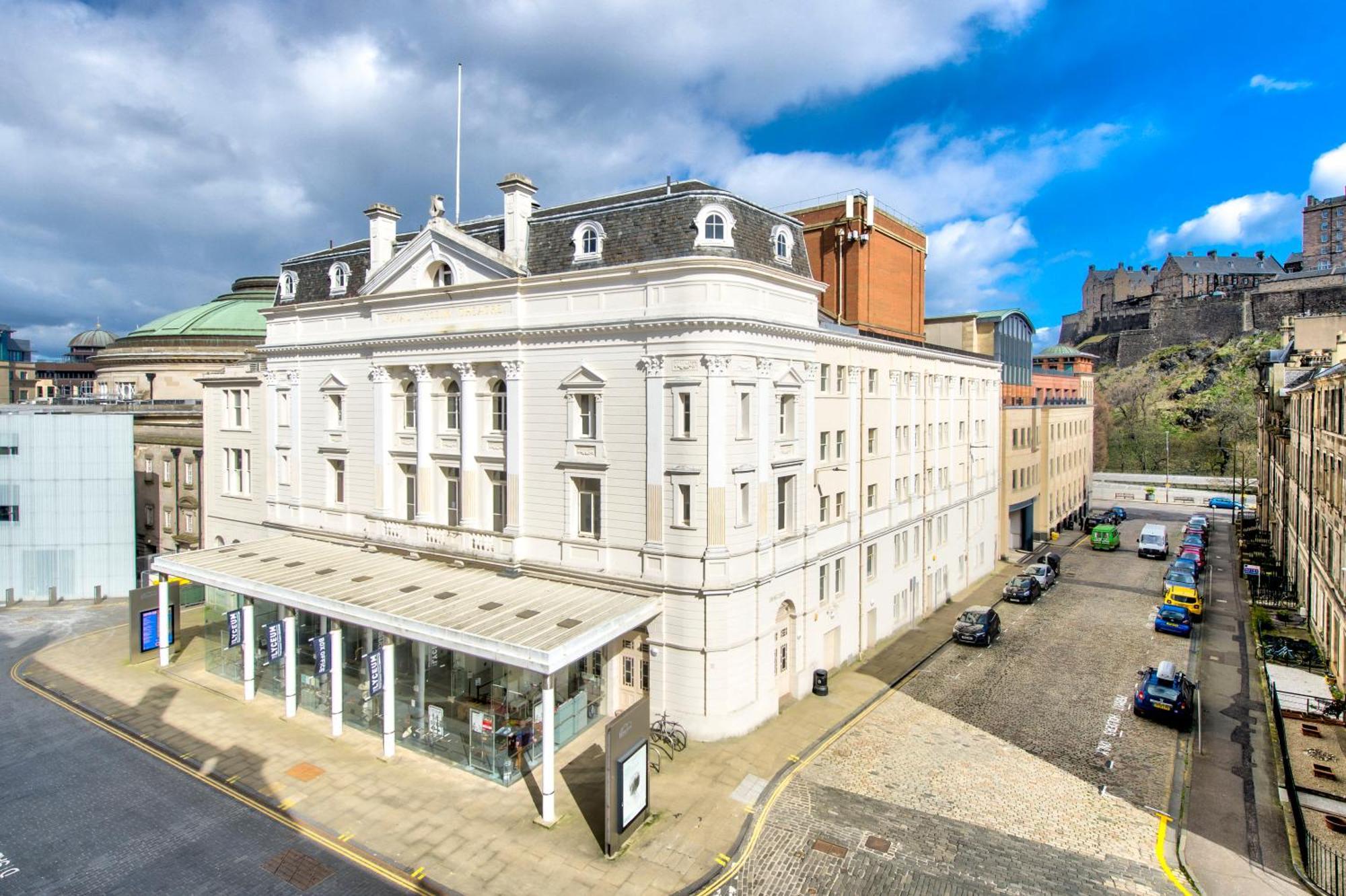 Grindlay St - Fantastic 2br In Theatre District