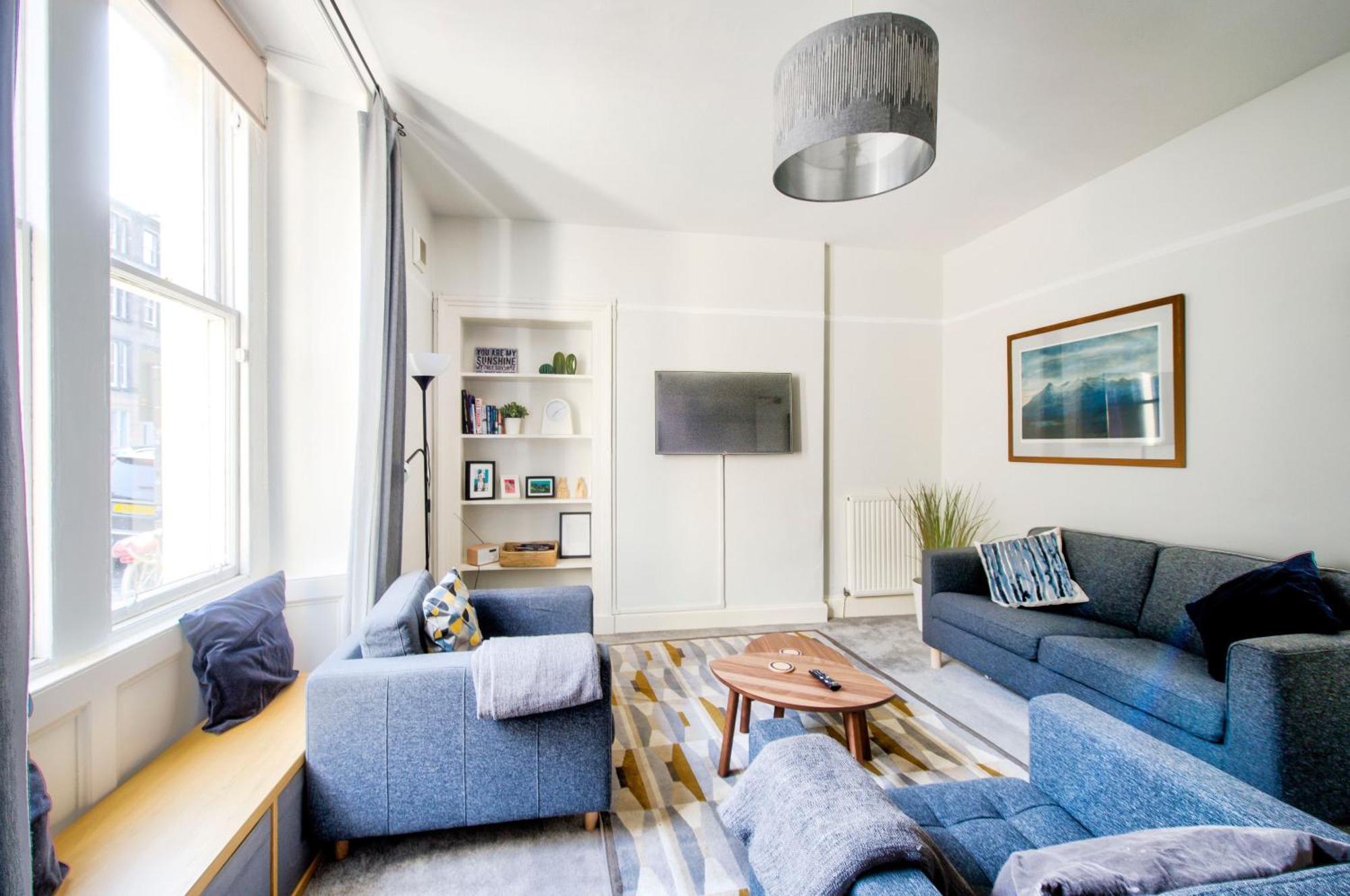 Grindlay St - Fantastic 2br In Theatre District Apartment