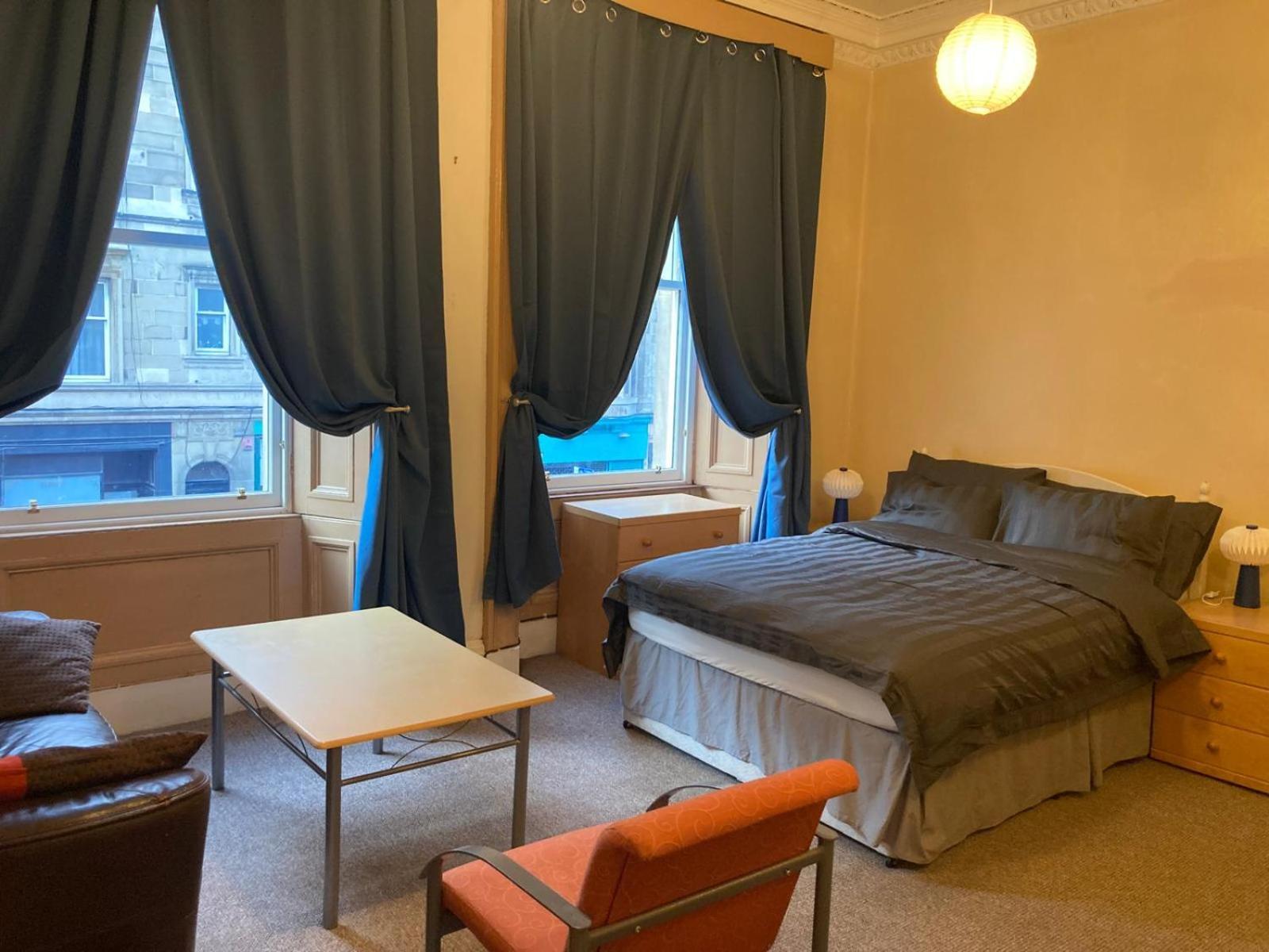 Gilmore Flat (adults Only) * Edinburgh