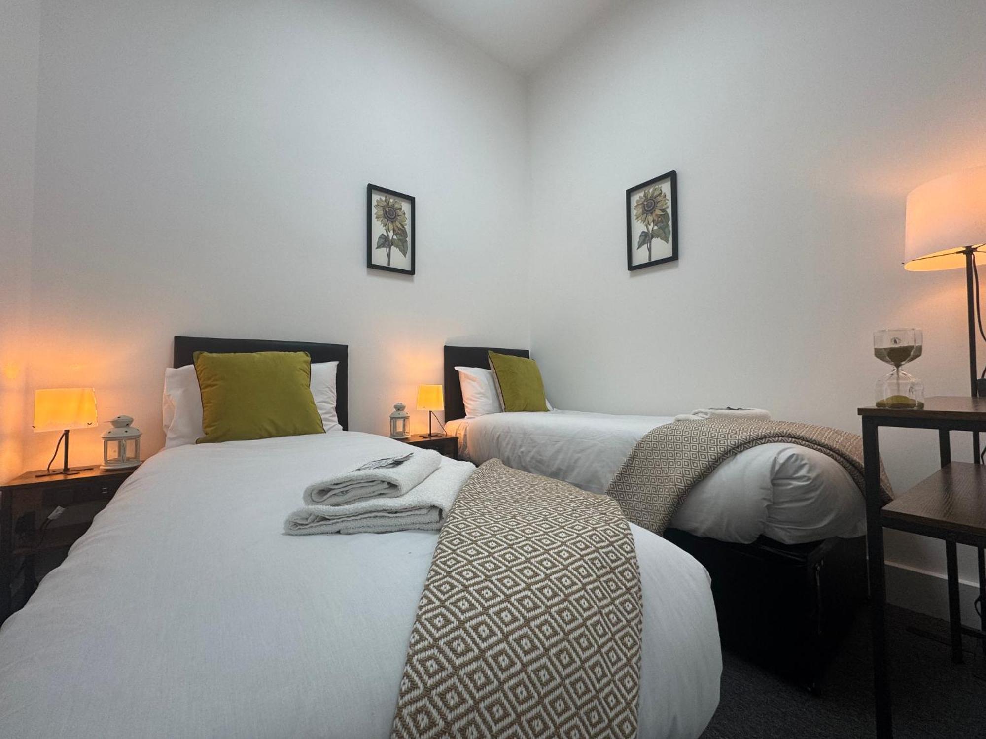 Aparthotel Squarezzz - Group Edinburgh