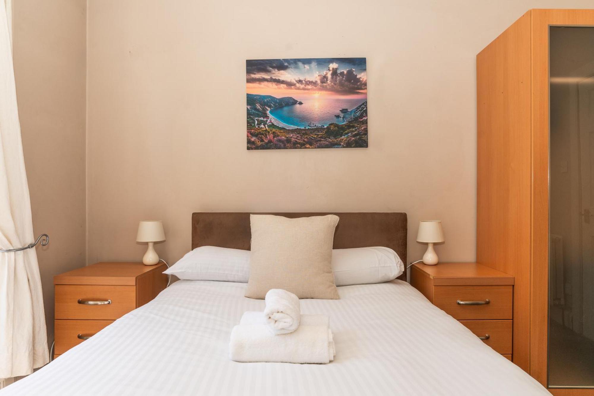 Charming 2bd Flat 10 Minutes To Castle Apartment *