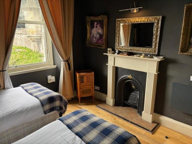 The Castle Esplanade Apartment Edinburgh