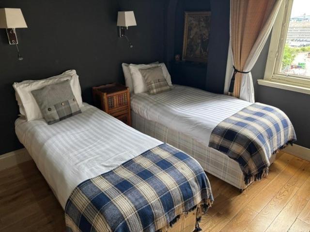Apartment The Castle Esplanade Edinburgh