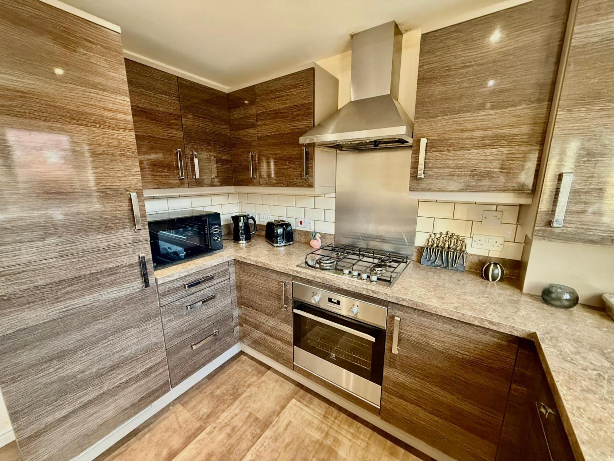 Torwood Townhouse - Free Parking And Contractor Friendly Ferienhaus