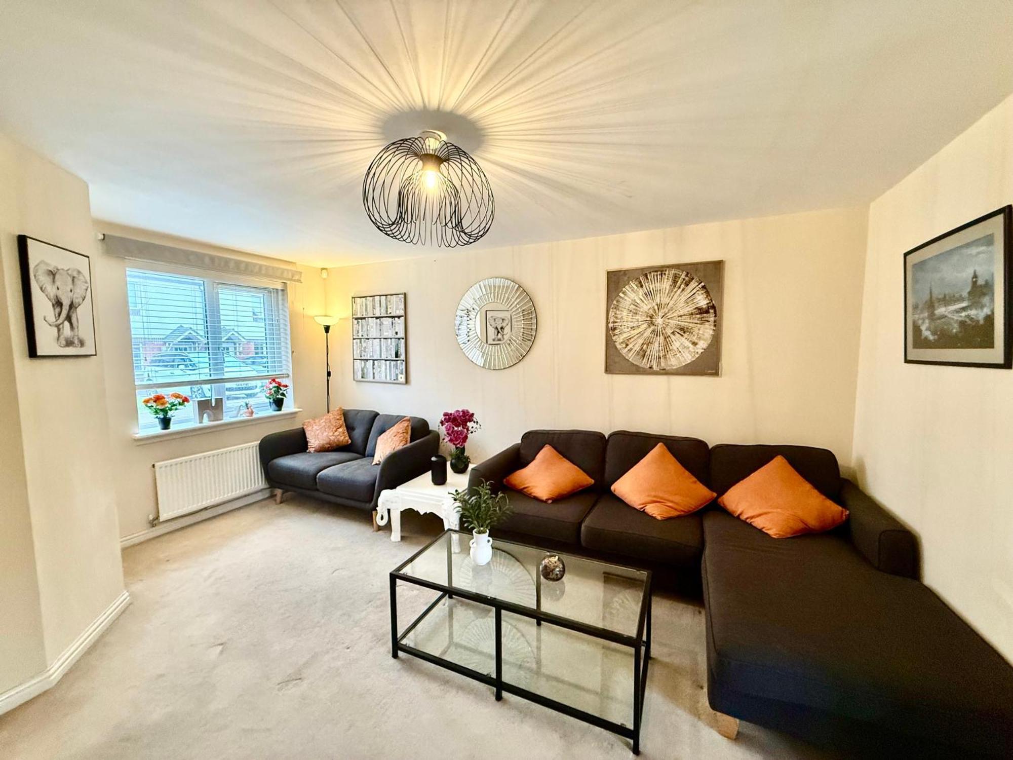 Torwood Townhouse - Free Parking And Contractor Friendly Ferienhaus