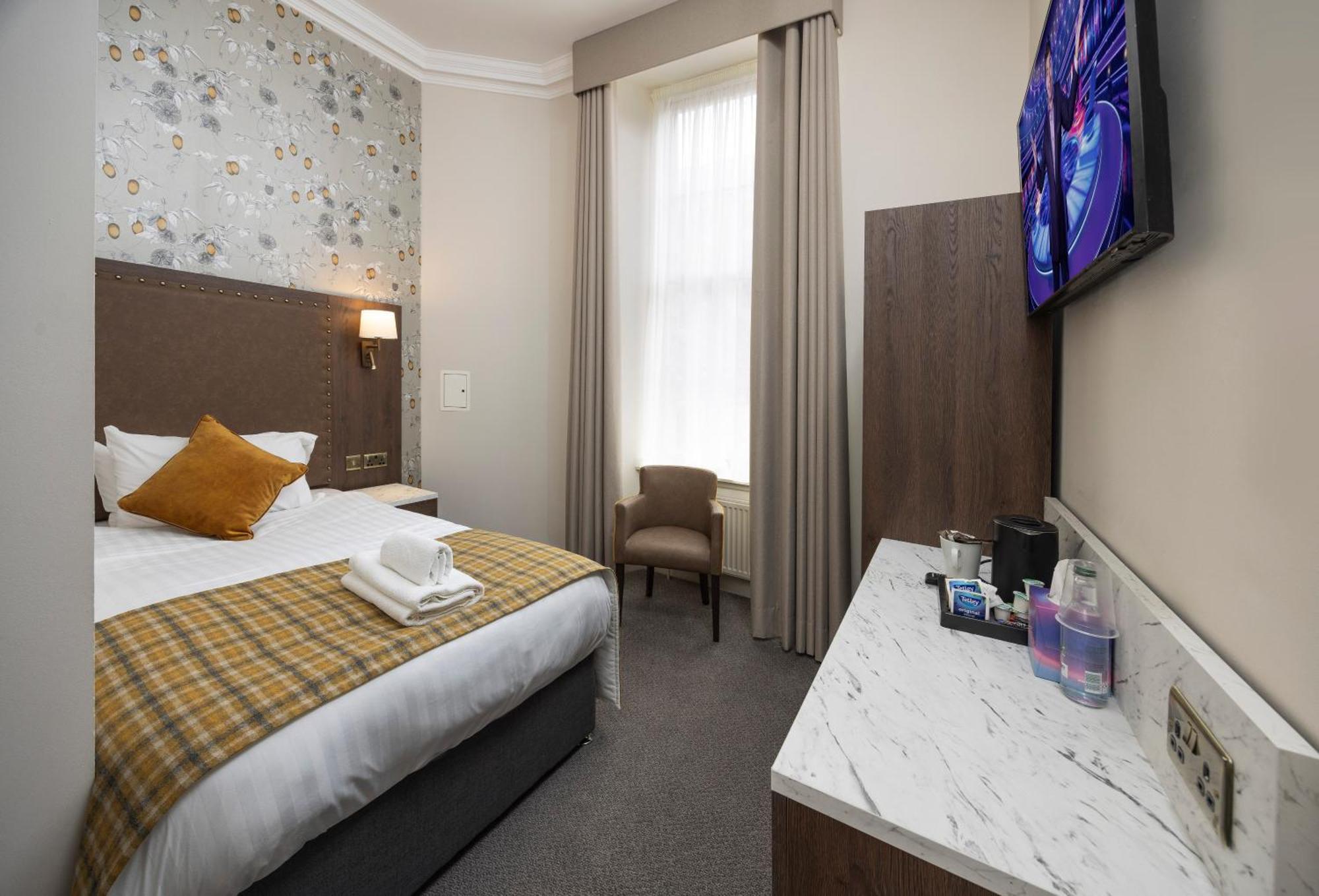 New Town Hotel