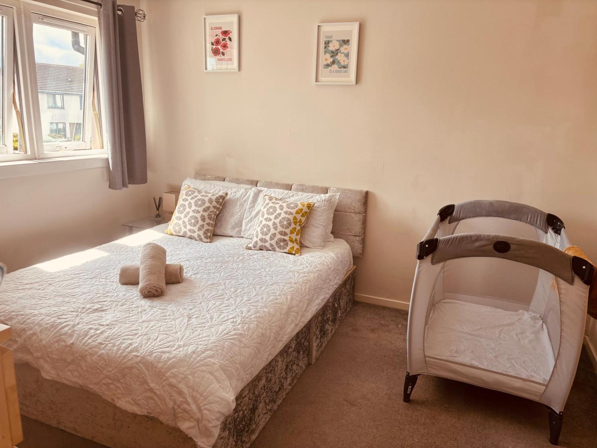 Three Bedroom House Holiday home Edinburgh