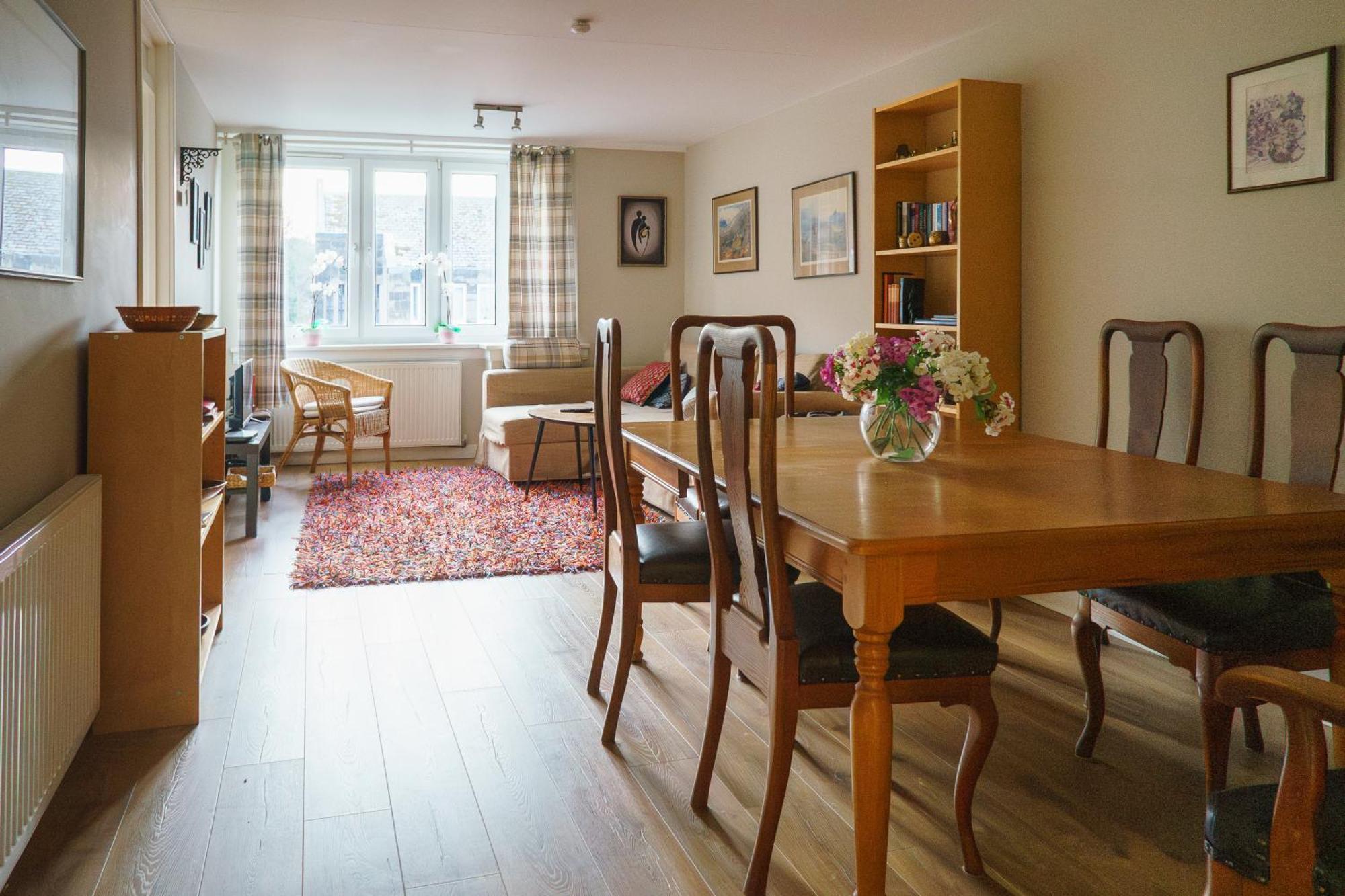 Bright Spacious 2 Bedroom In Stockbridge Apartment