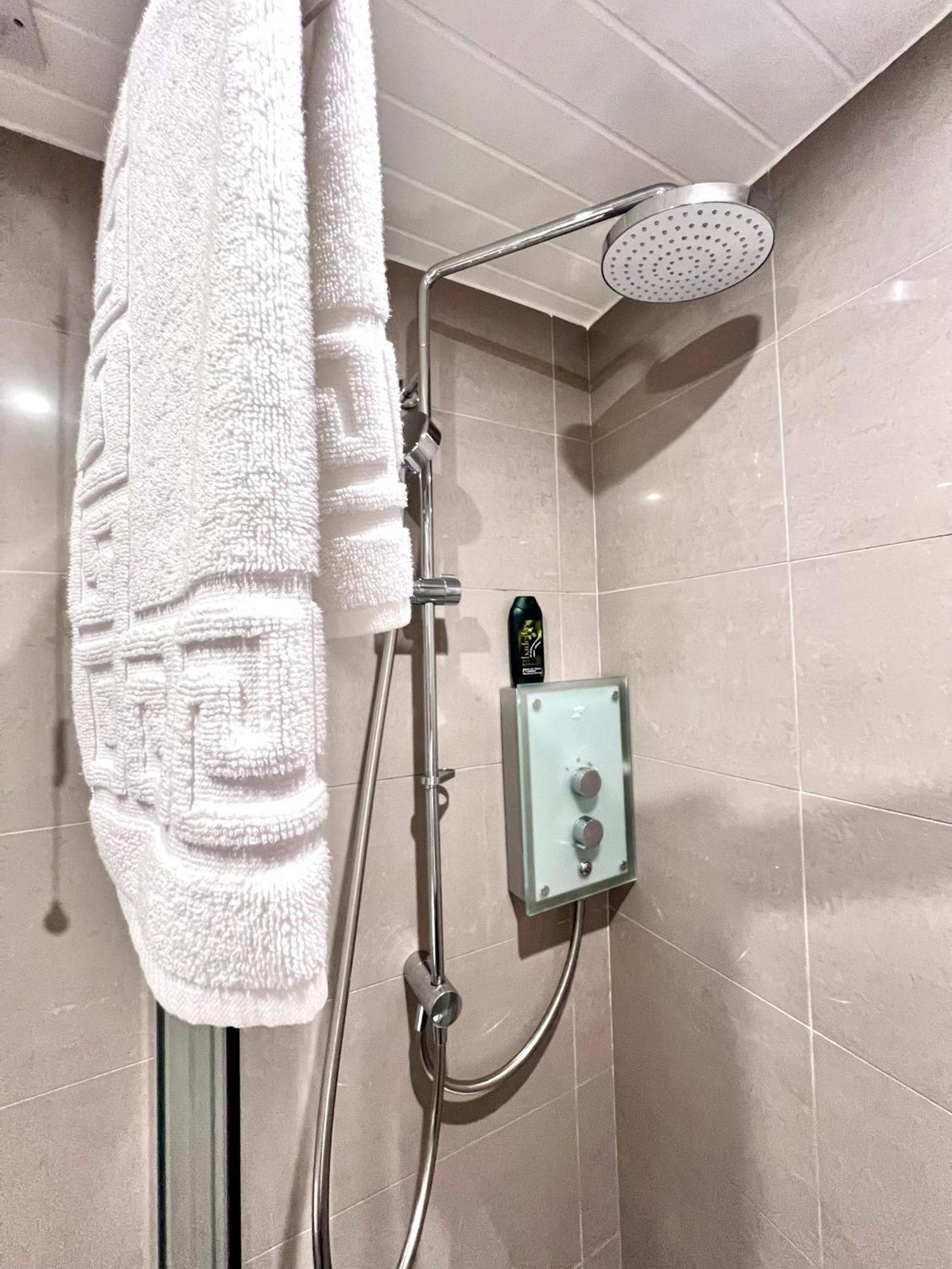 Heart Of The City- 3 Bedroom Oasis Edinburgh