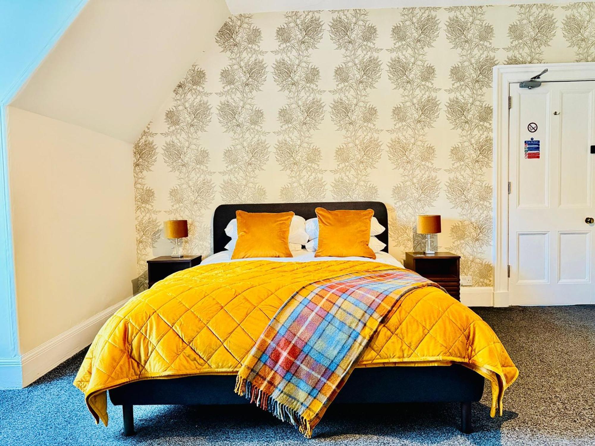 Scot Townhouse *