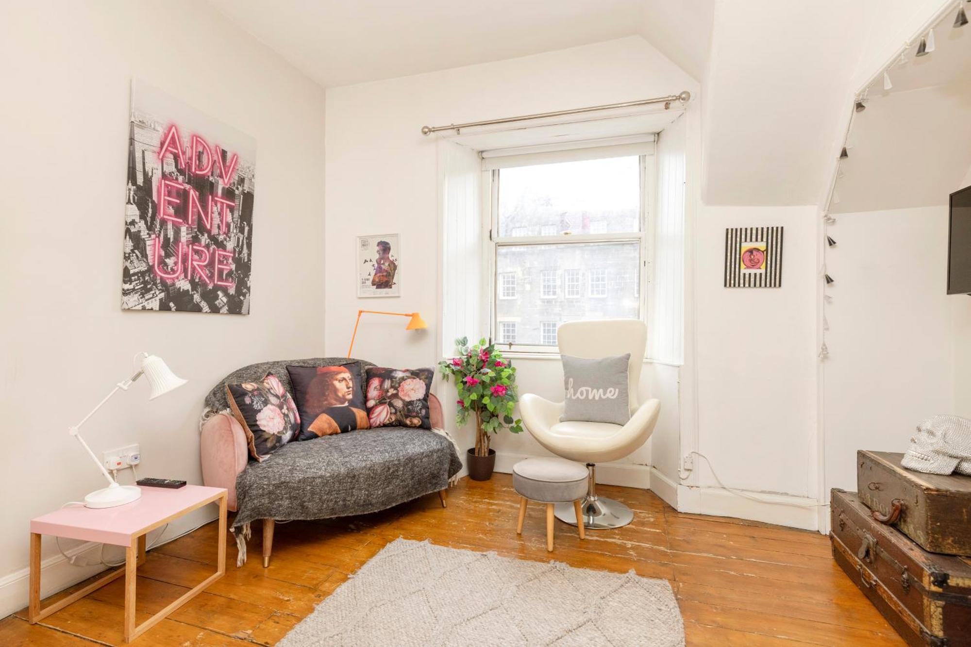 Apartment Joivy Stunning In Royal Mile