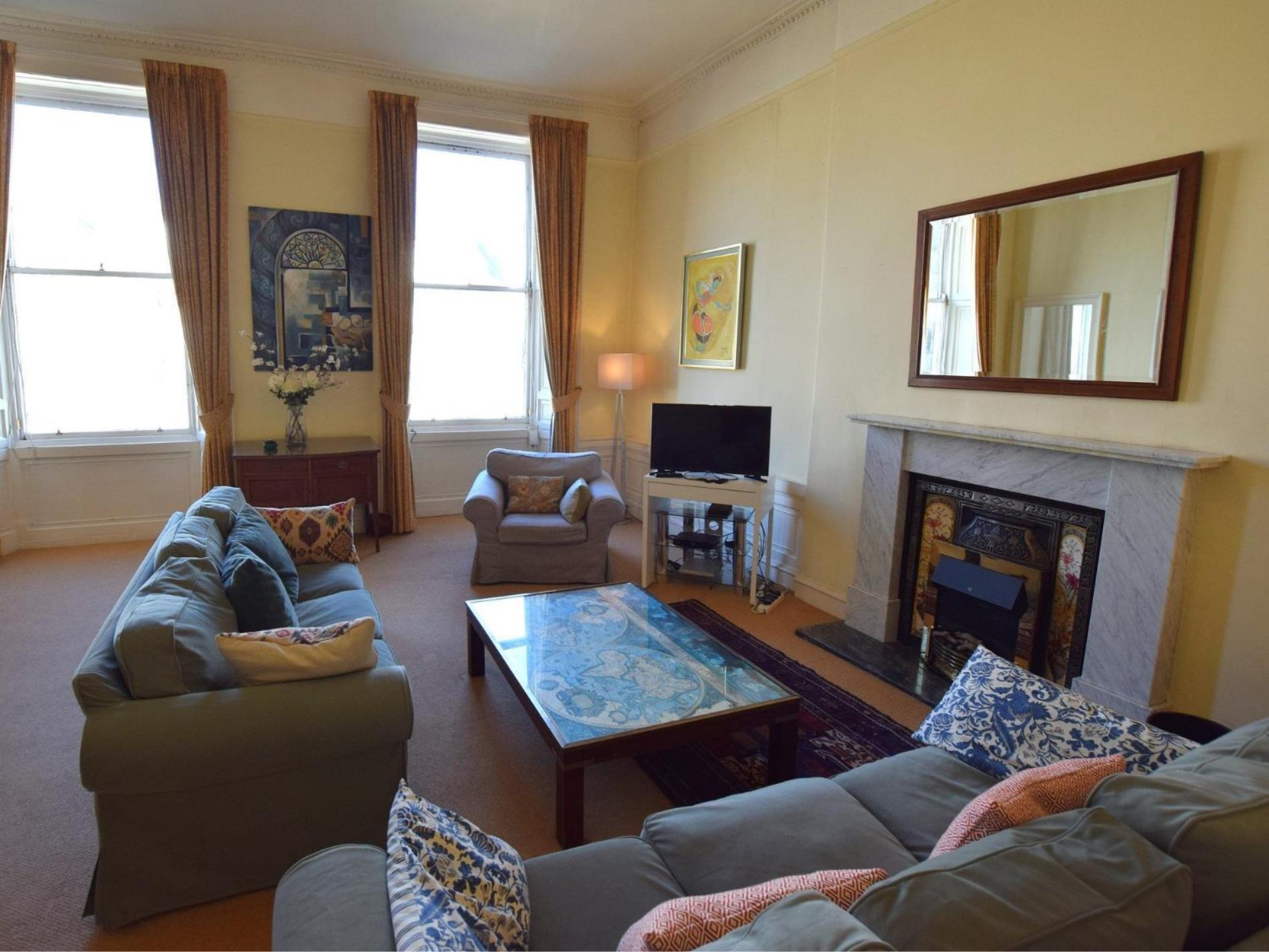 3 Bed In 79008 Apartment
