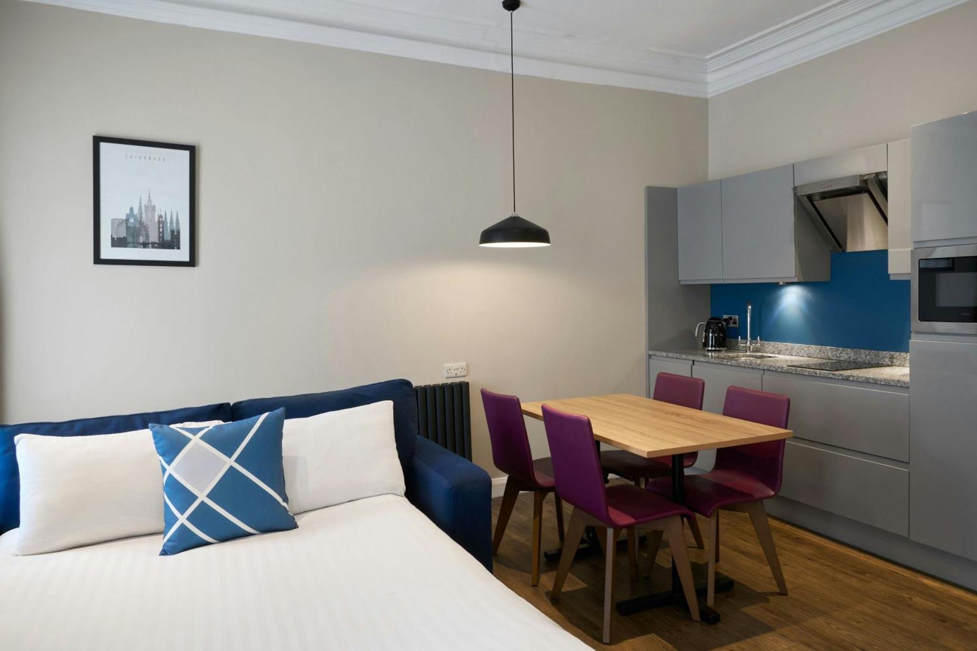 Hotel Four Points Flex By Sheraton Edinburgh 3*