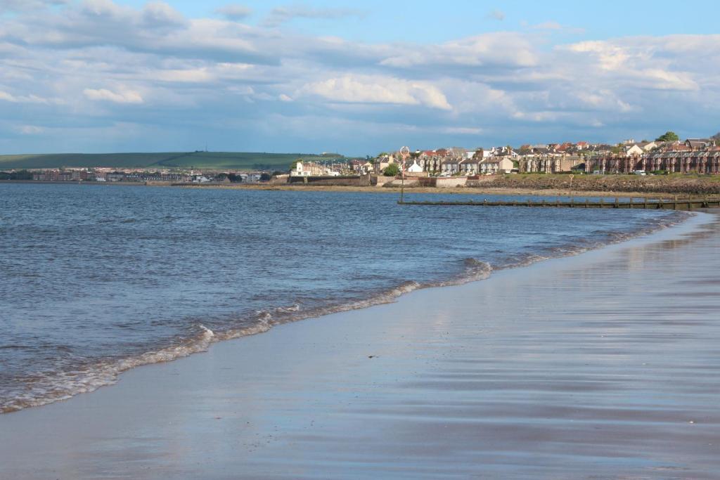 Beachfront 2*