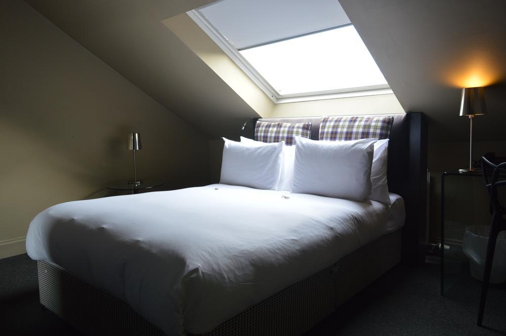 Hotel B+B Edinburgh 4*