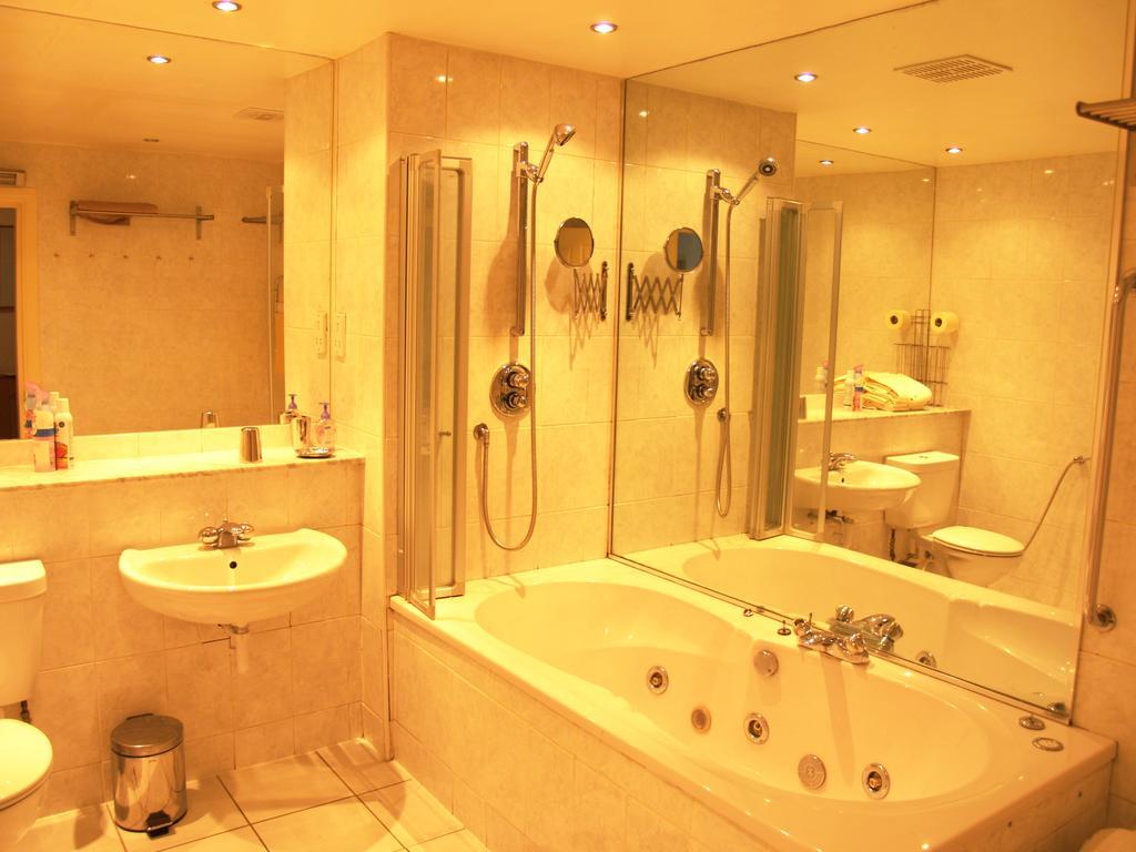 Royal Mile Mansions Apartment EDI