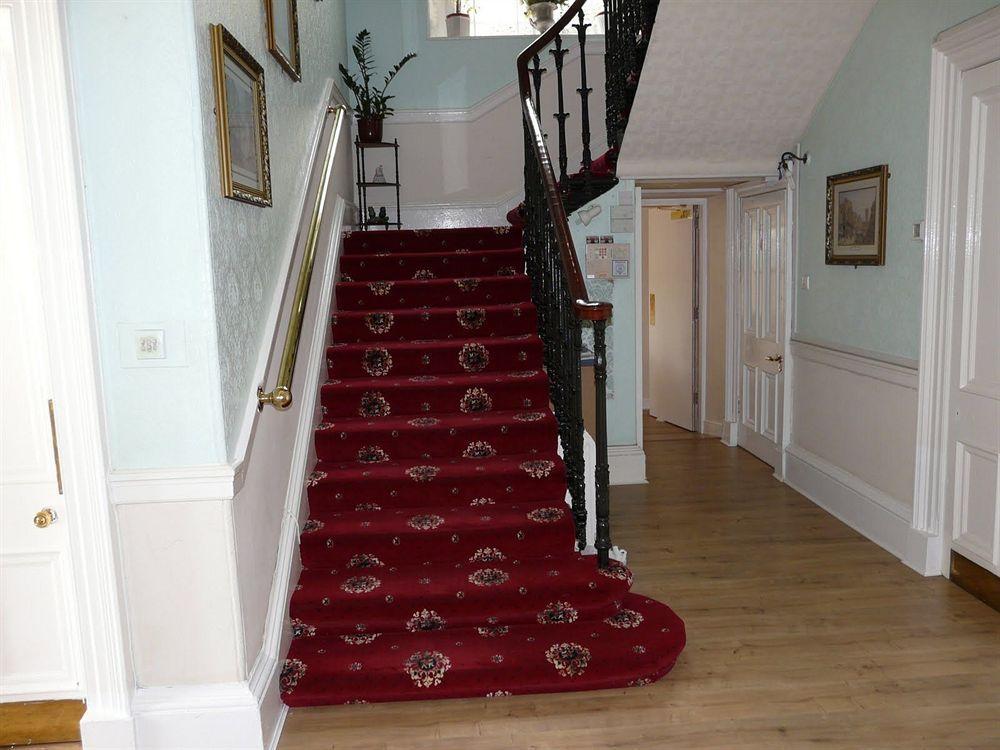 Cumberland 3*