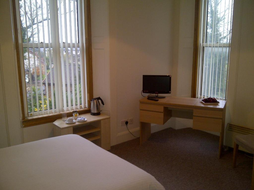 The Northfield House 3* Edinburgh