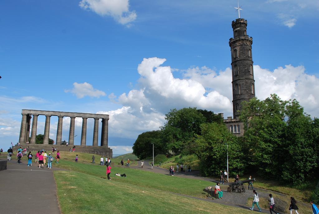 Apartment Lochend Park View Edinburgh