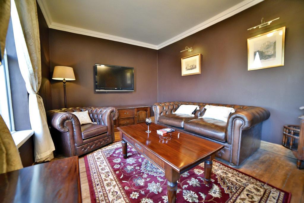 Blackfriars Apartment