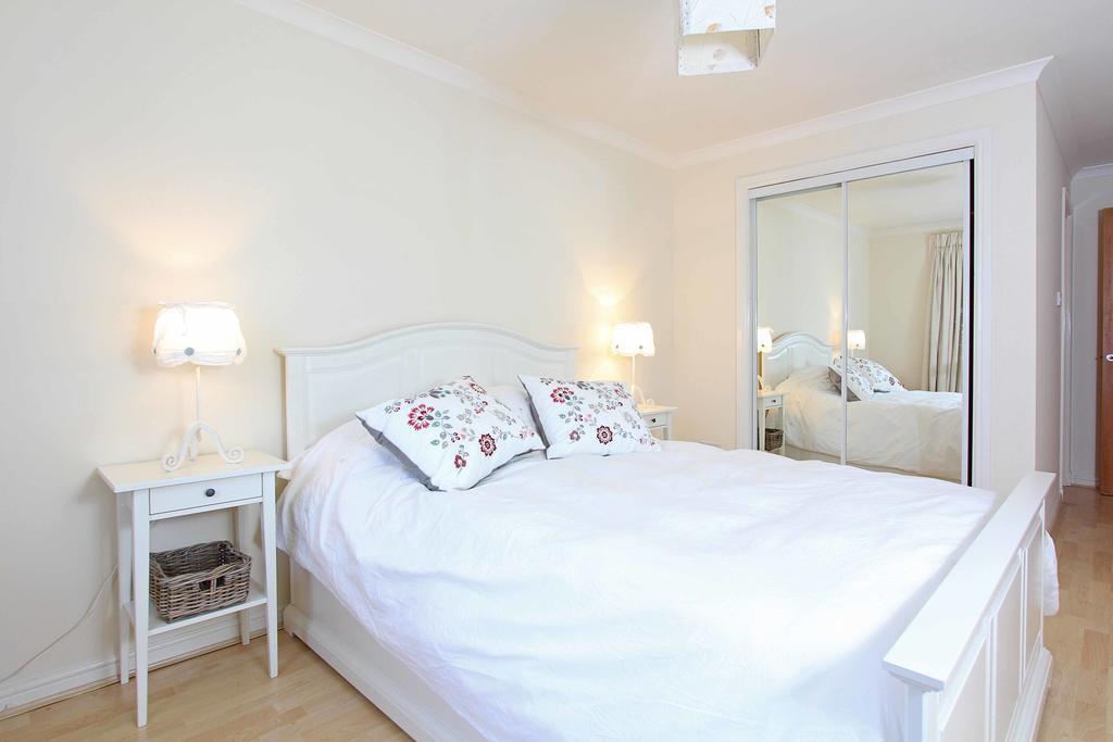 The Shore View Apartment Edinburgh