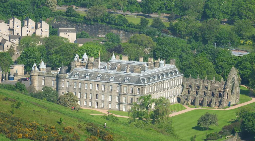 Holyrood Park View * Edinburgh
