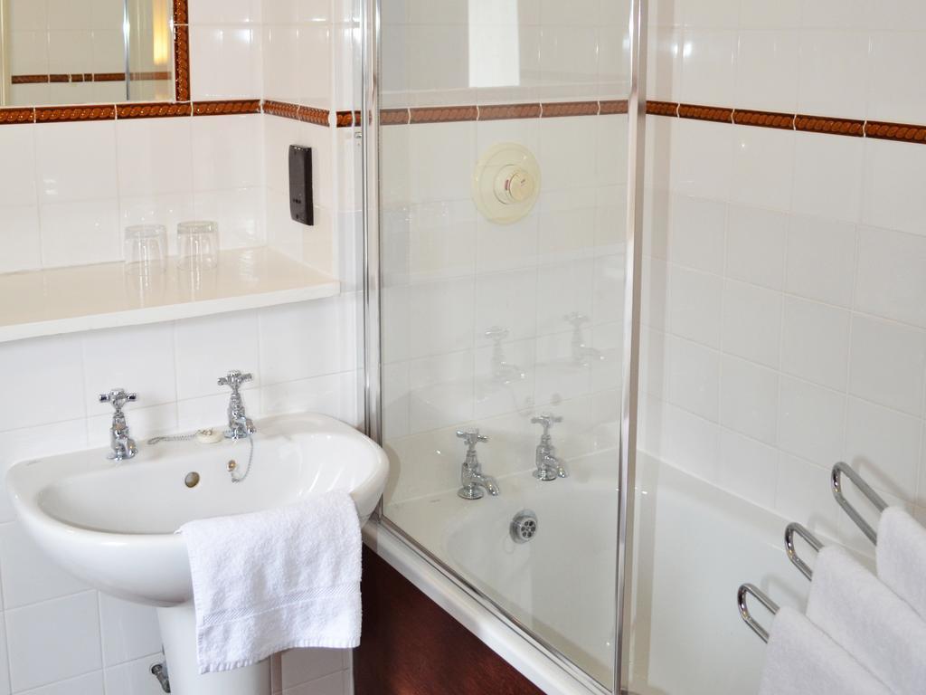 Iholiday 3* Edinburgh